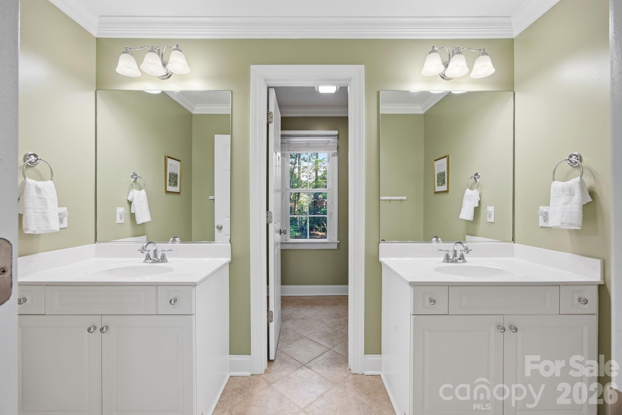125 Wyndham Way Property Photo 35