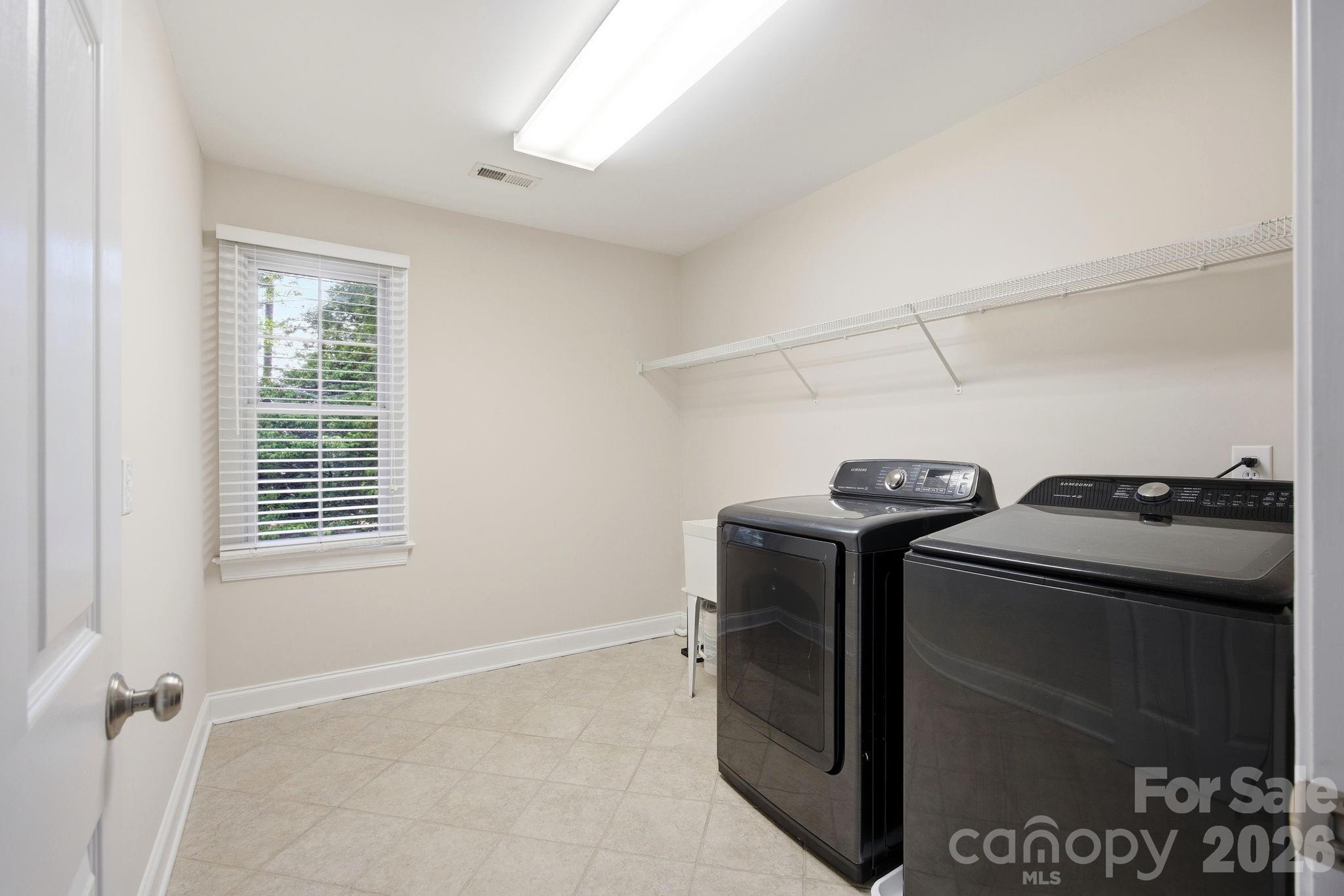 125 Wyndham Way Property Photo 37