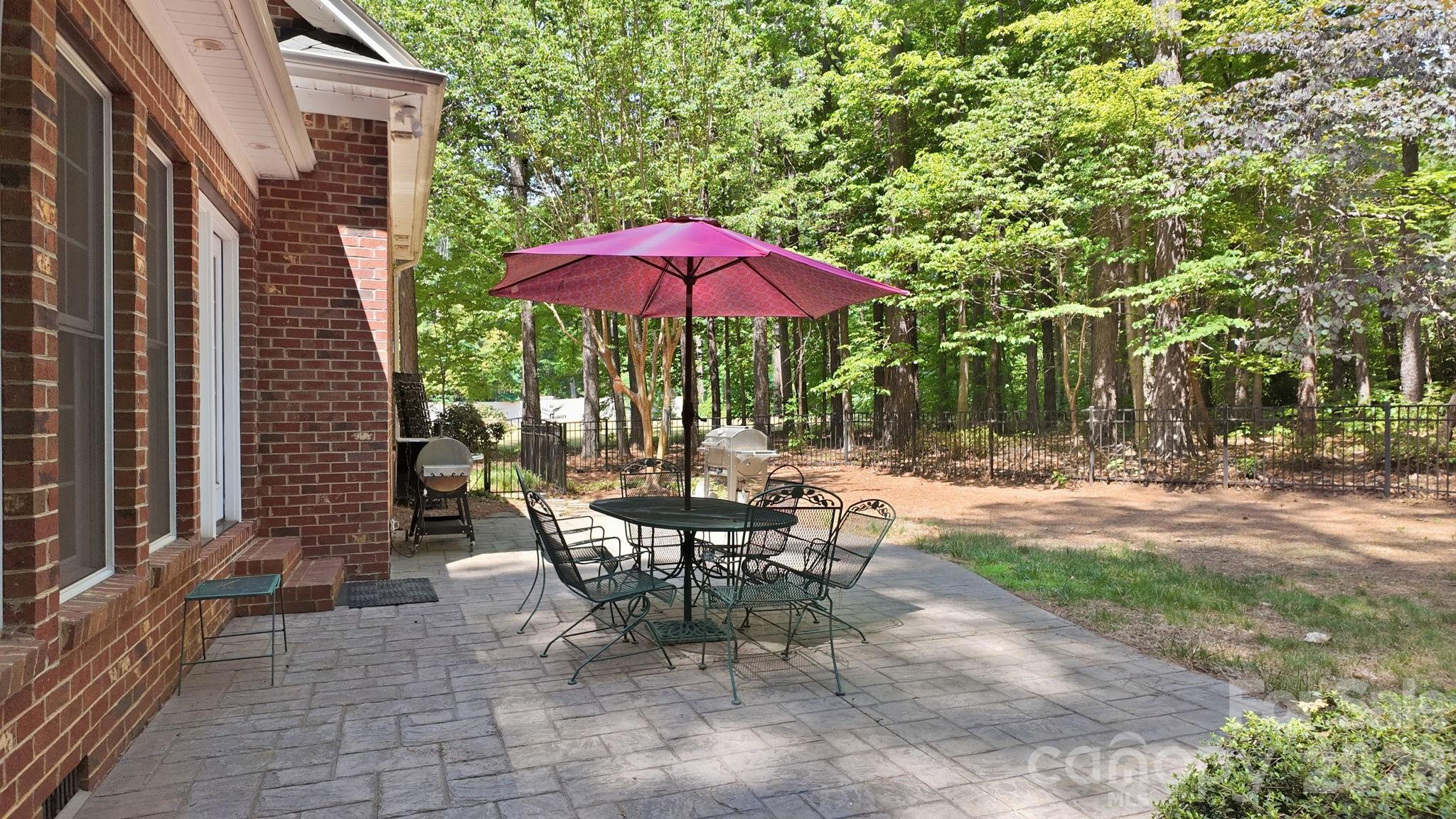 125 Wyndham Way Property Photo 44