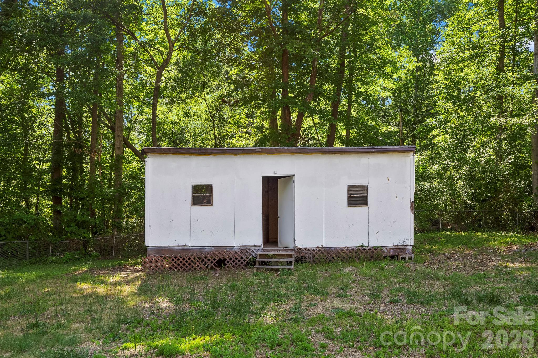 723 Vancouver Lane Property Photo 18