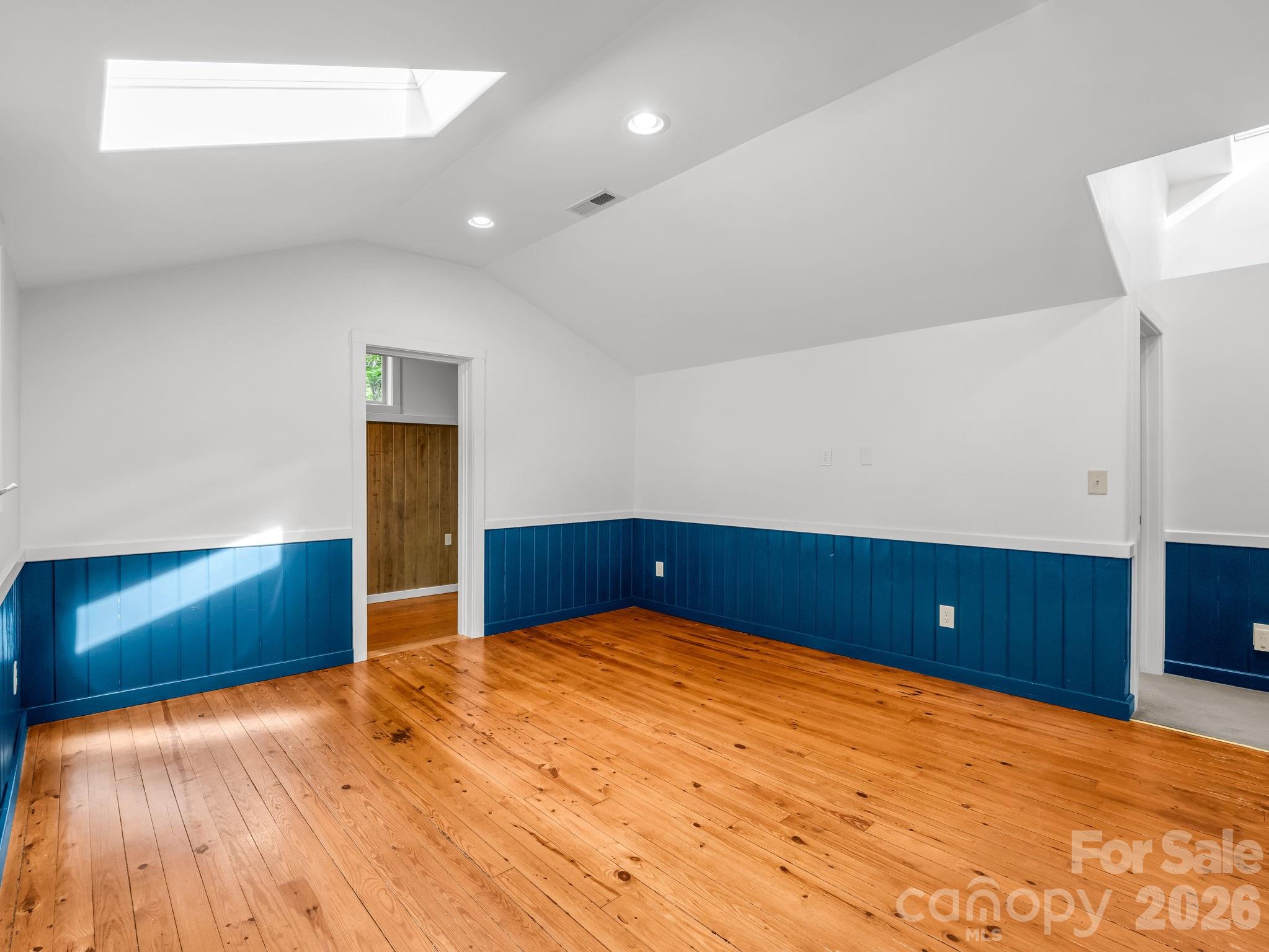 701 Azalea Avenue Property Photo 13