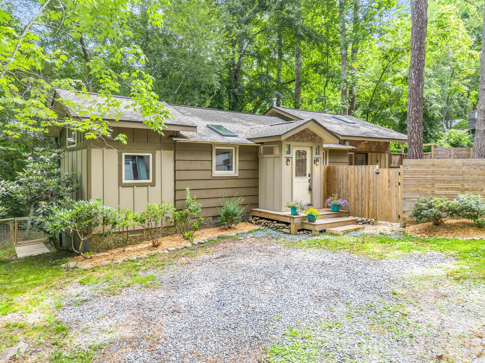 701 Azalea Avenue Property Photo 18