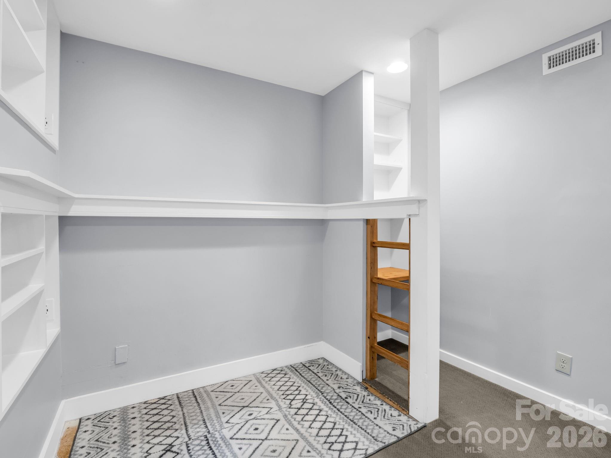 701 Azalea Avenue Property Photo 29