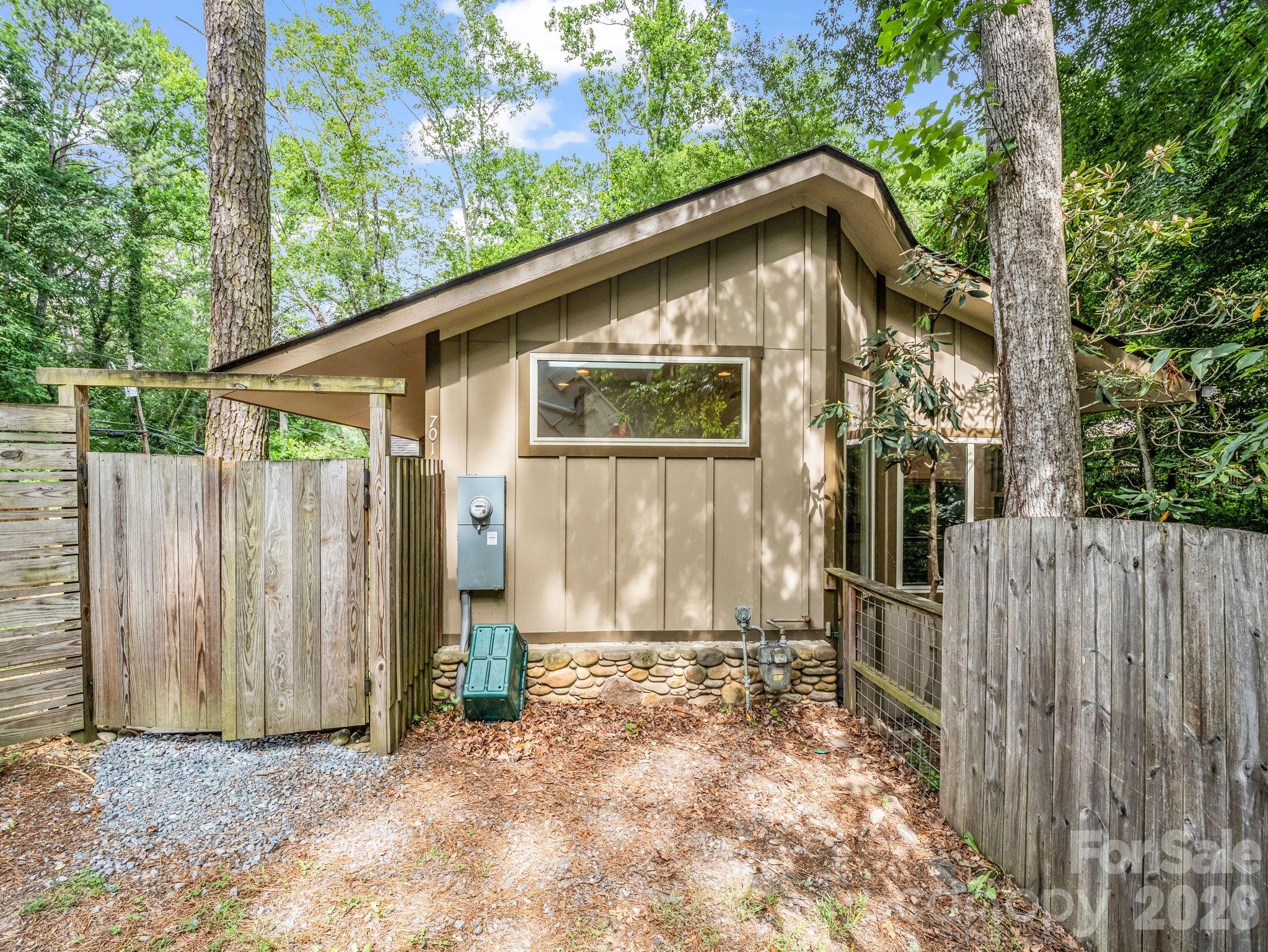 701 Azalea Avenue Property Photo 39