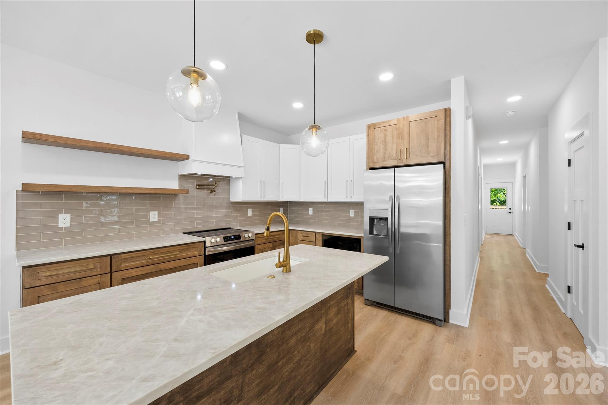 2555 Winfield Street Property Photo 7