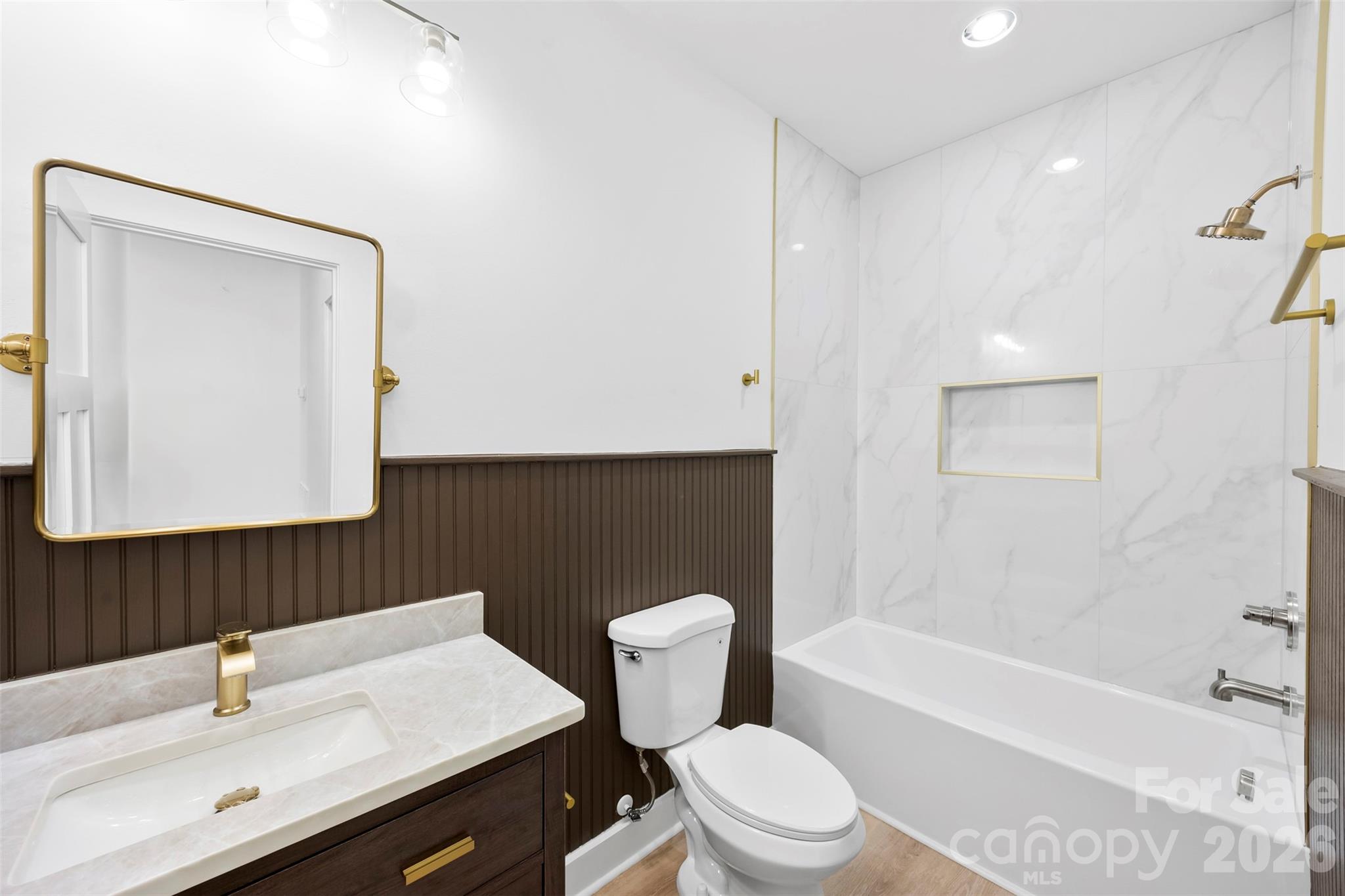 2555 Winfield Street Property Photo 15