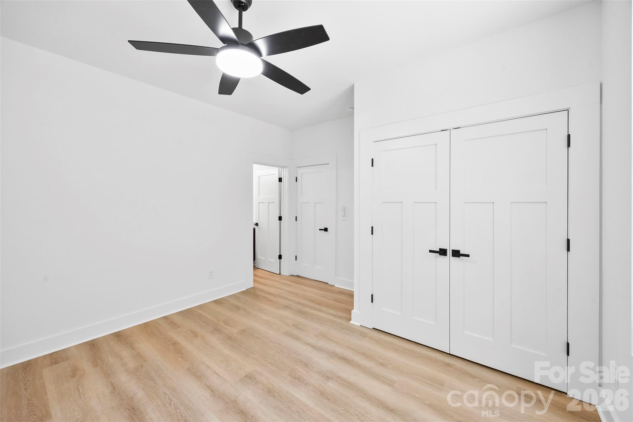2555 Winfield Street Property Photo 20