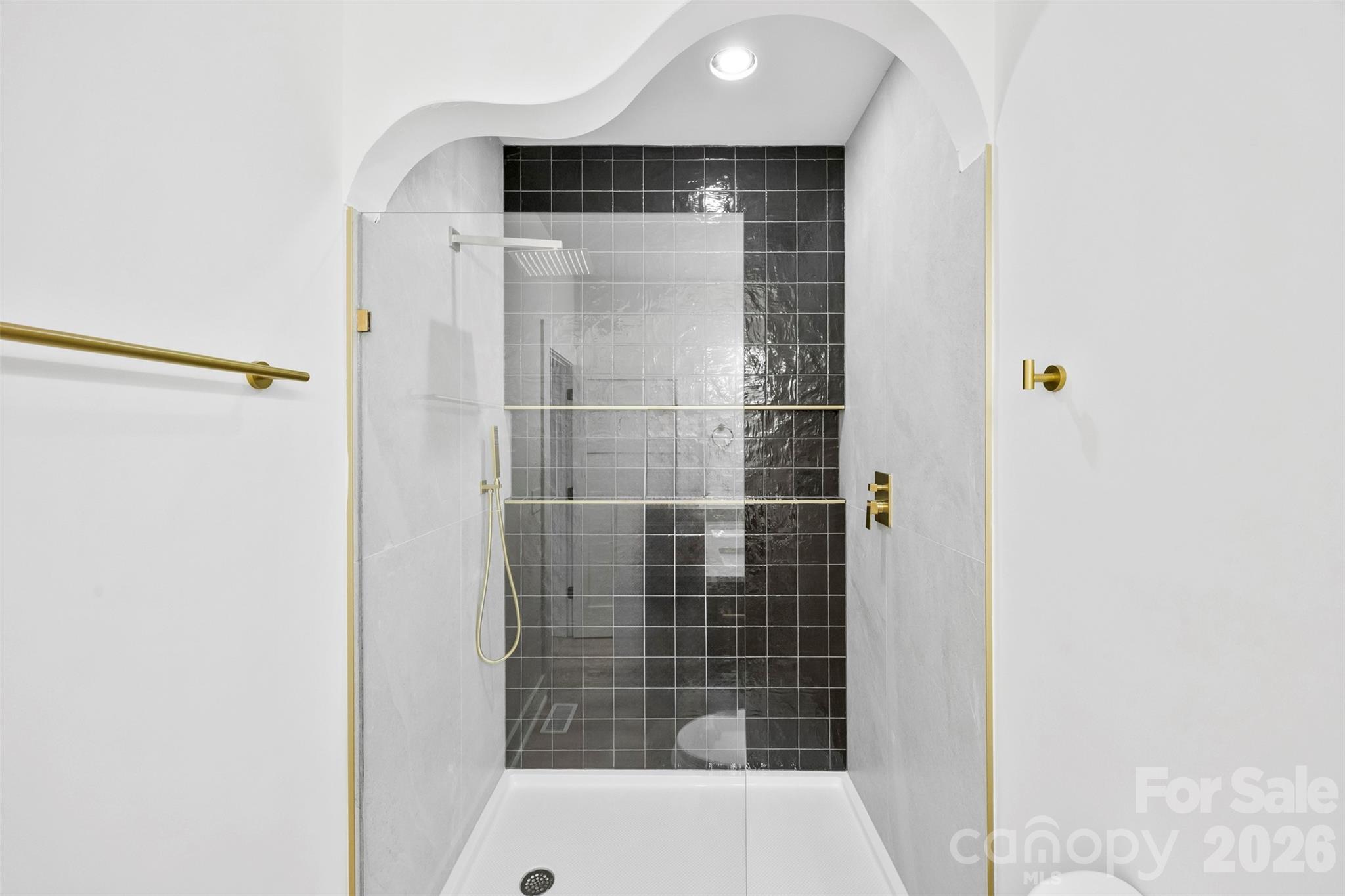2555 Winfield Street Property Photo 24