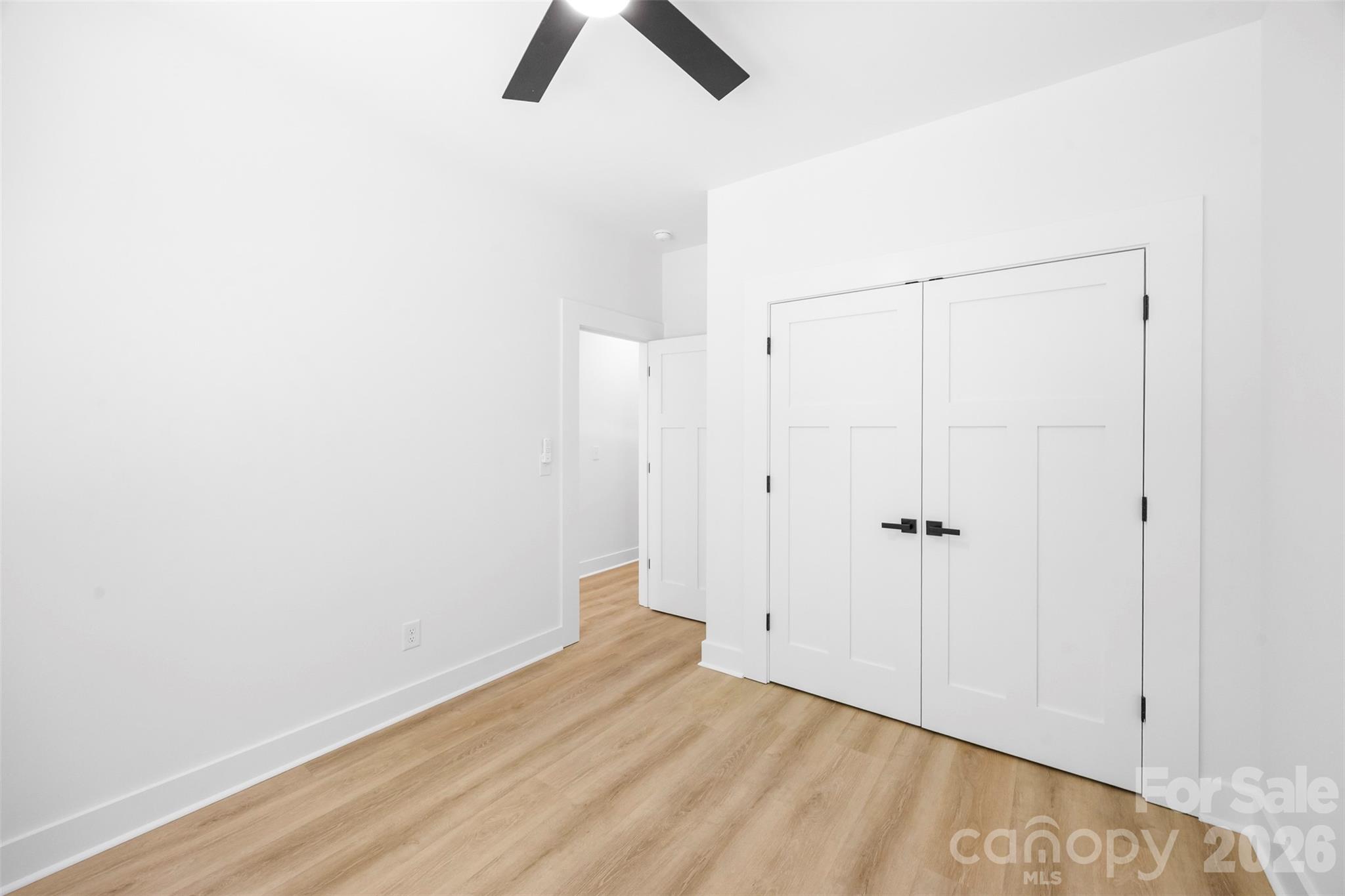 2555 Winfield Street Property Photo 27