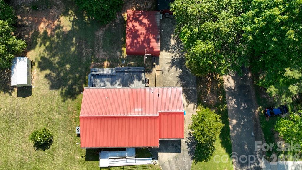 905 S 10th Street Property Photo 3