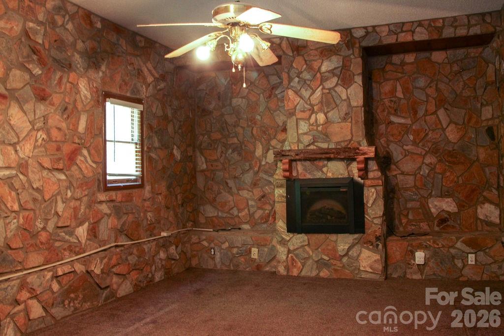 905 S 10th Street Property Photo 6