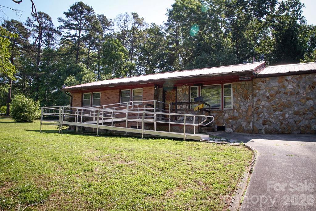 905 S 10th Street Property Photo 8