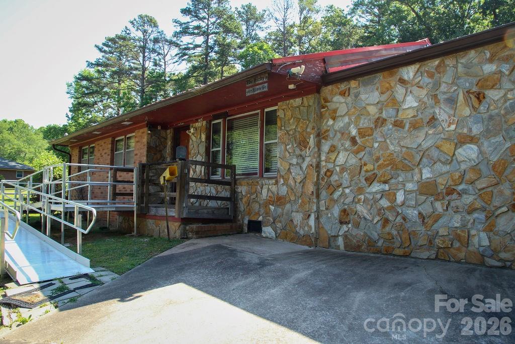 905 S 10th Street Property Photo 12