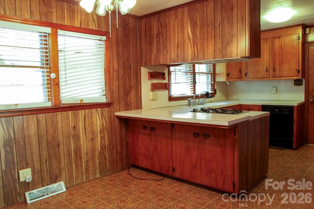 905 S 10th Street Property Photo 25