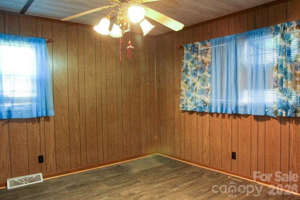 905 S 10th Street Property Photo 29