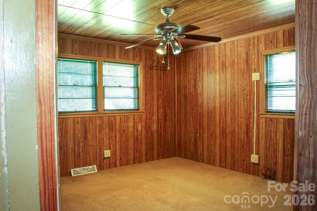 905 S 10th Street Property Photo 30