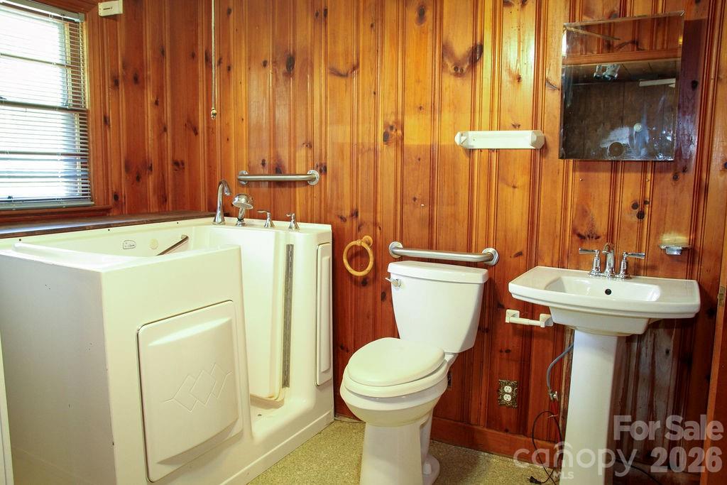 905 S 10th Street Property Photo 32