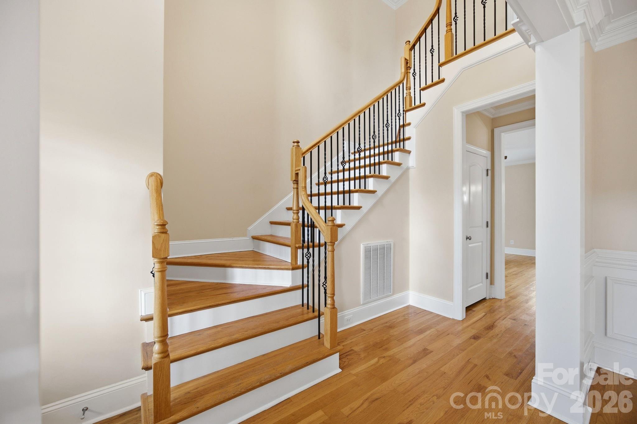 3210 Kelsey Plaza Property Photo 5