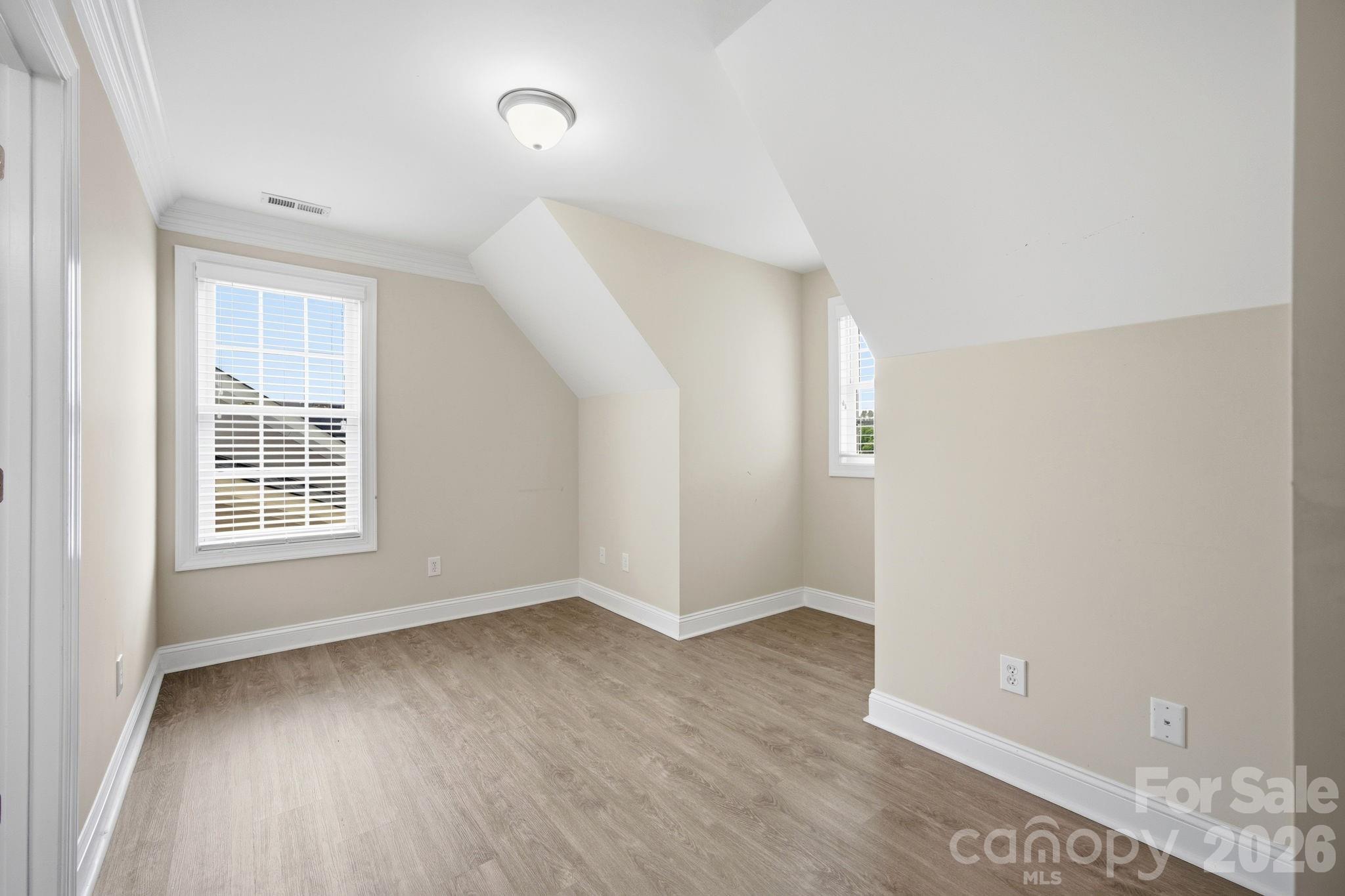3210 Kelsey Plaza Property Photo 21