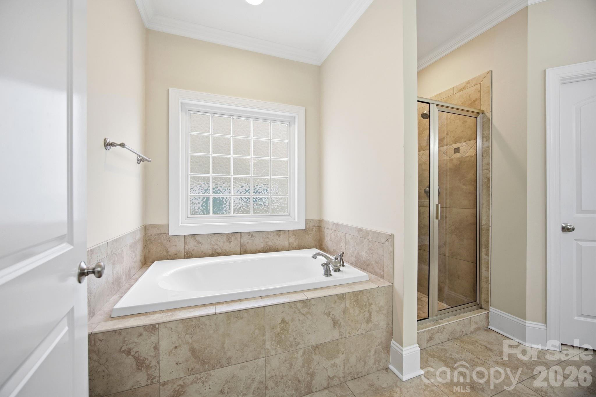 3210 Kelsey Plaza Property Photo 27