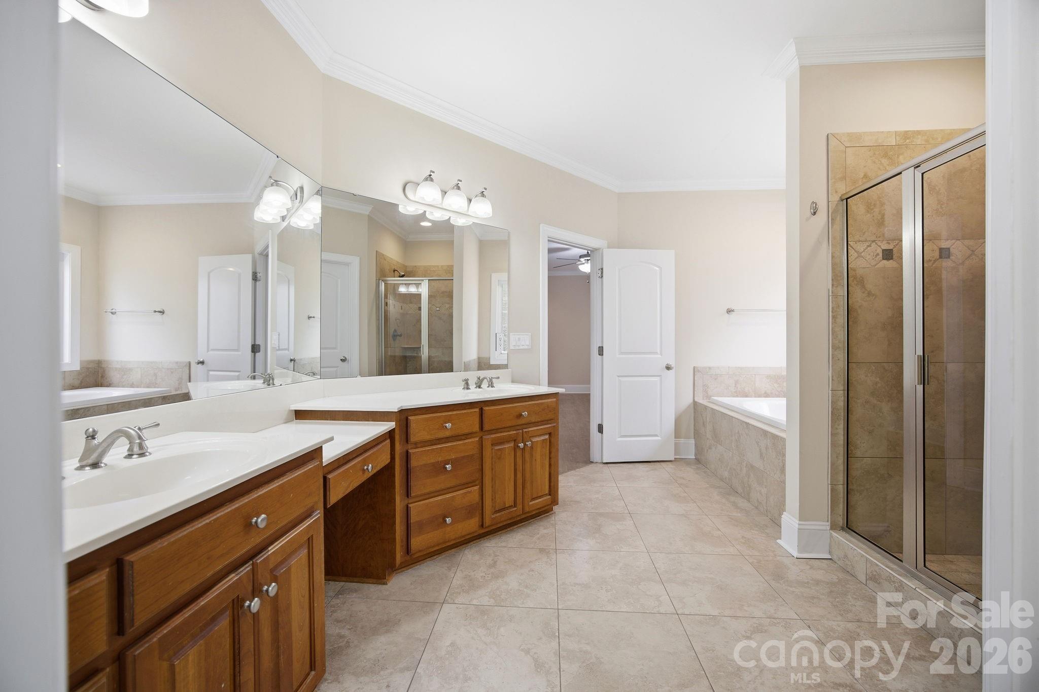 3210 Kelsey Plaza Property Photo 29