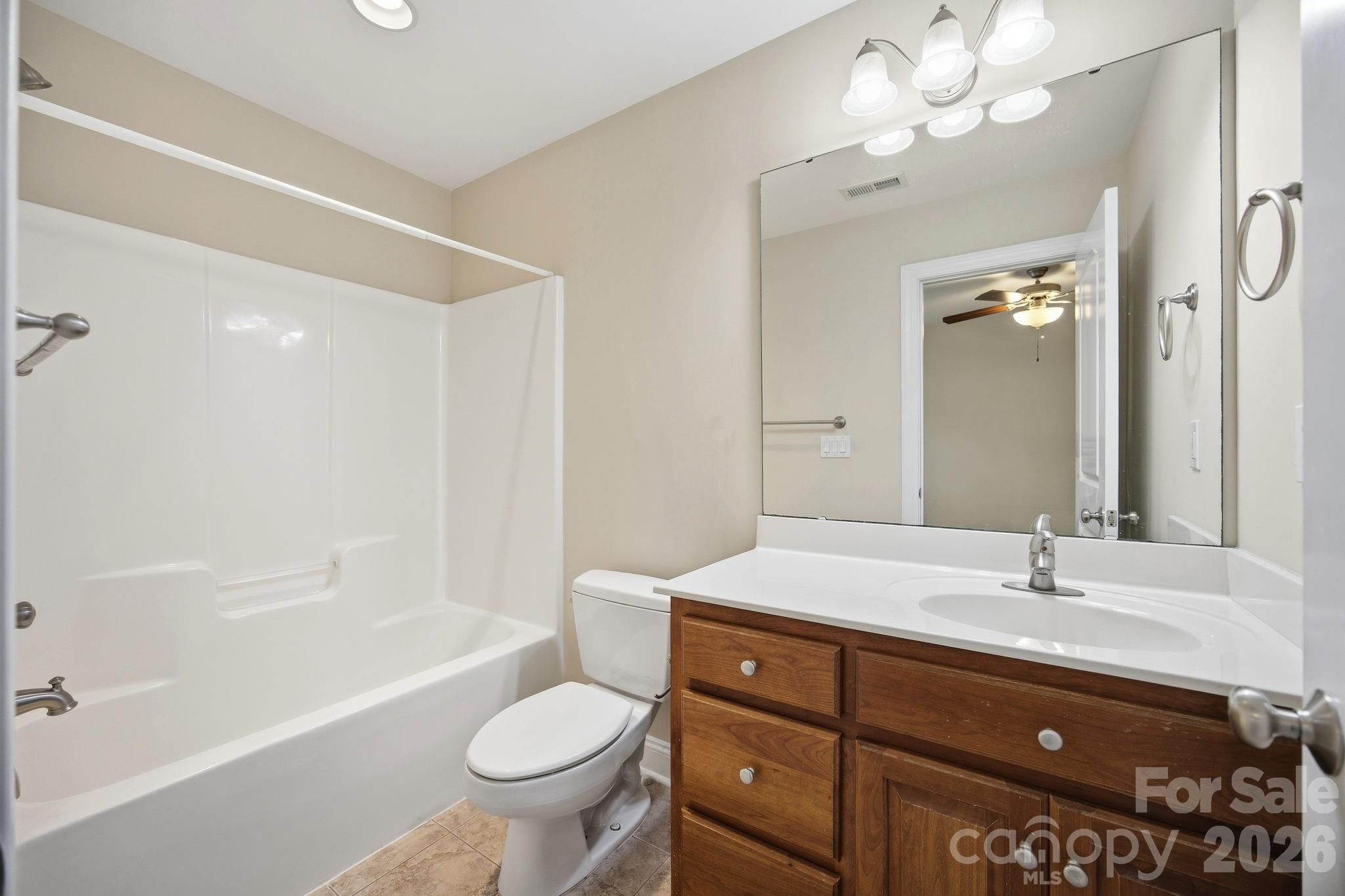 3210 Kelsey Plaza Property Photo 33