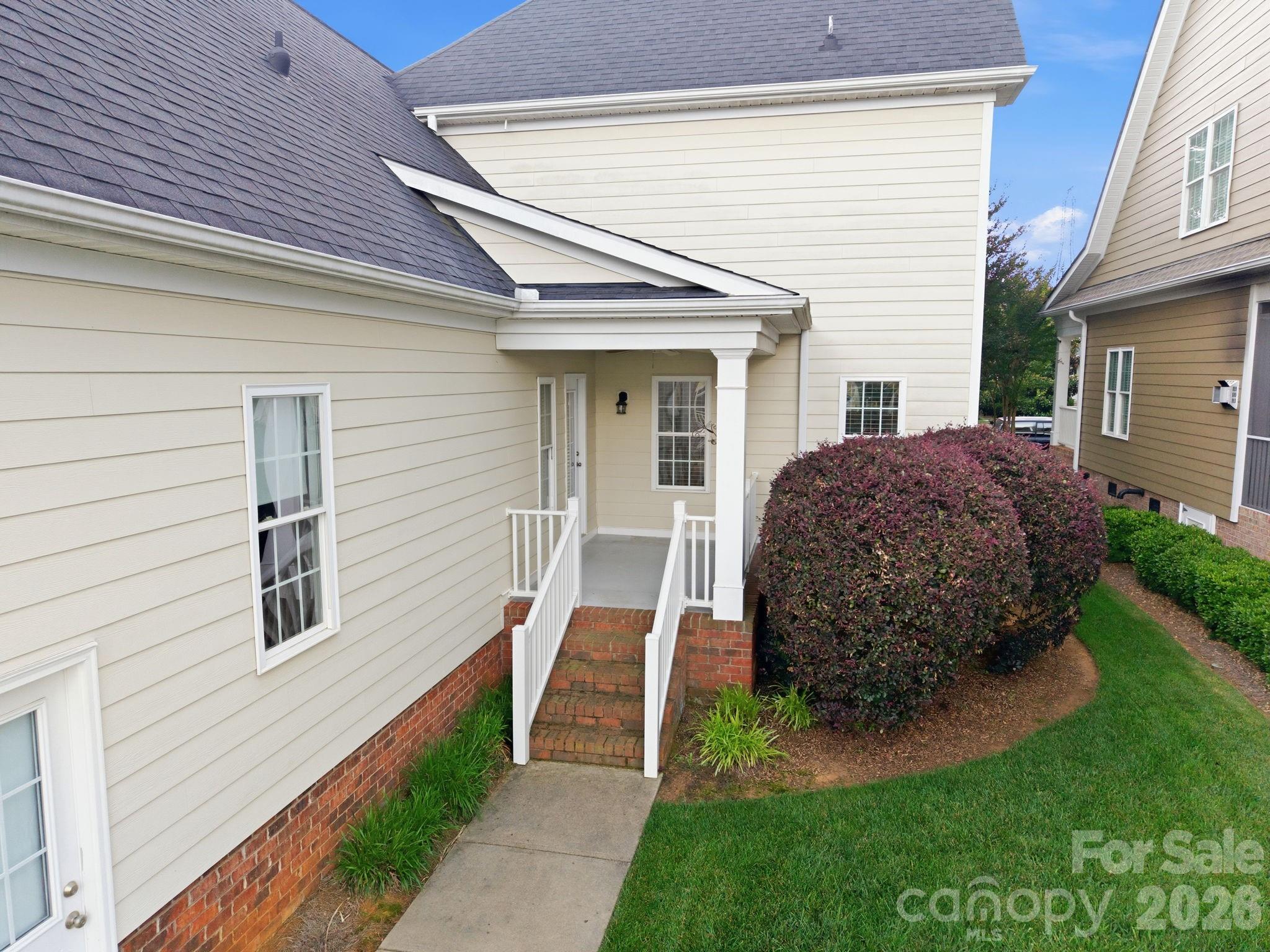 3210 Kelsey Plaza Property Photo 38