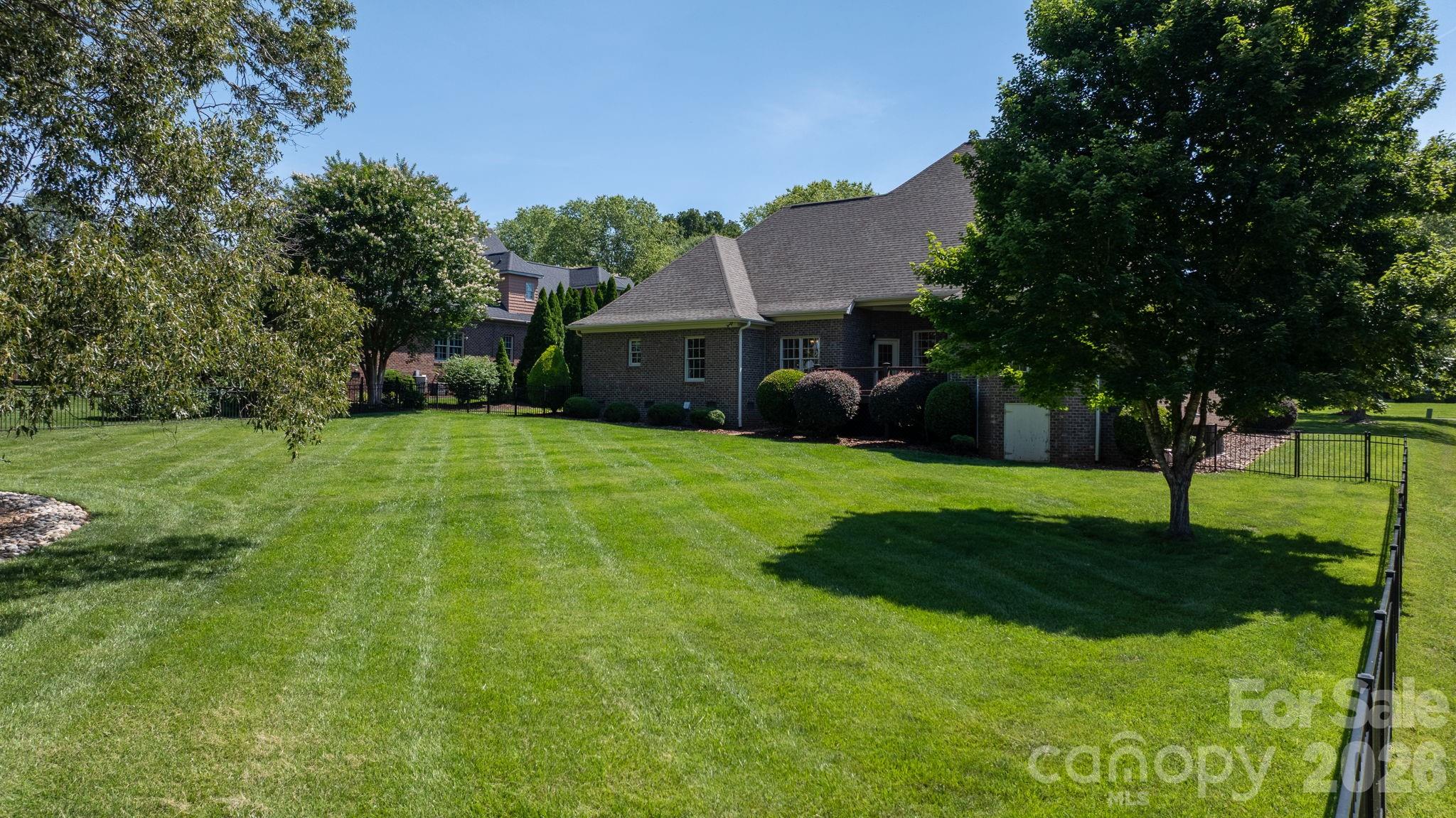 1055 Catawba Greens Drive Property Photo 37