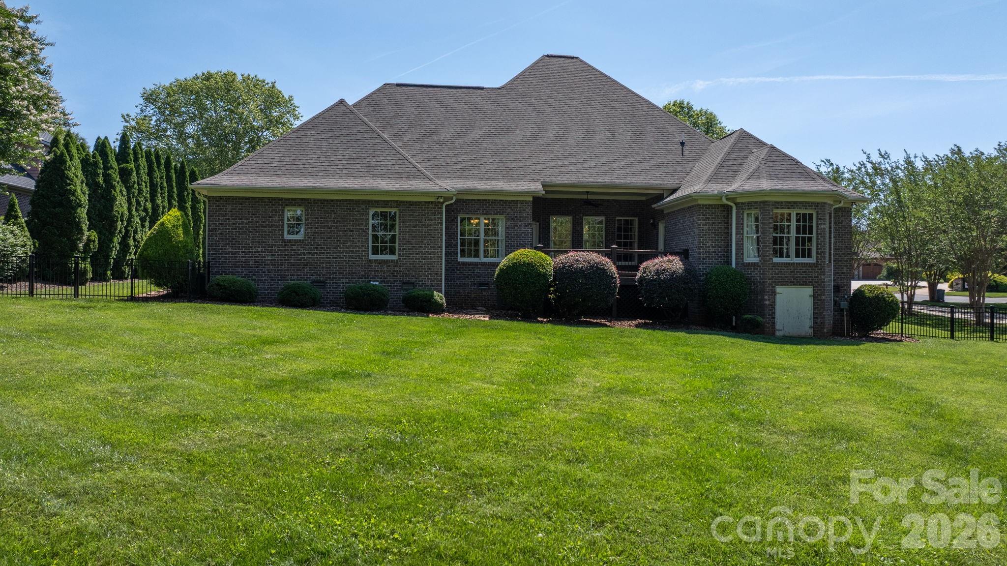 1055 Catawba Greens Drive Property Photo 38
