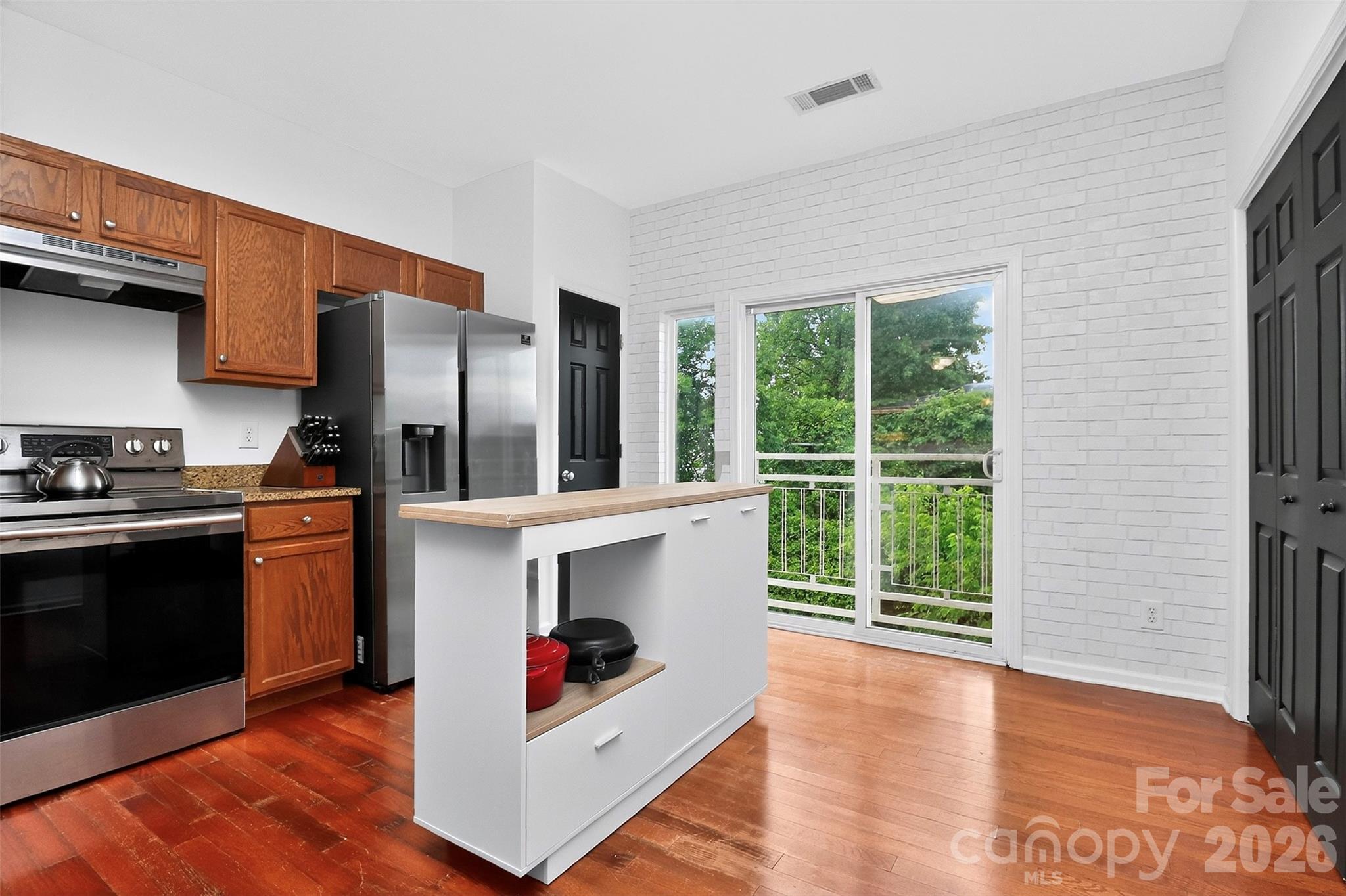3909 Picasso Court Property Photo 7