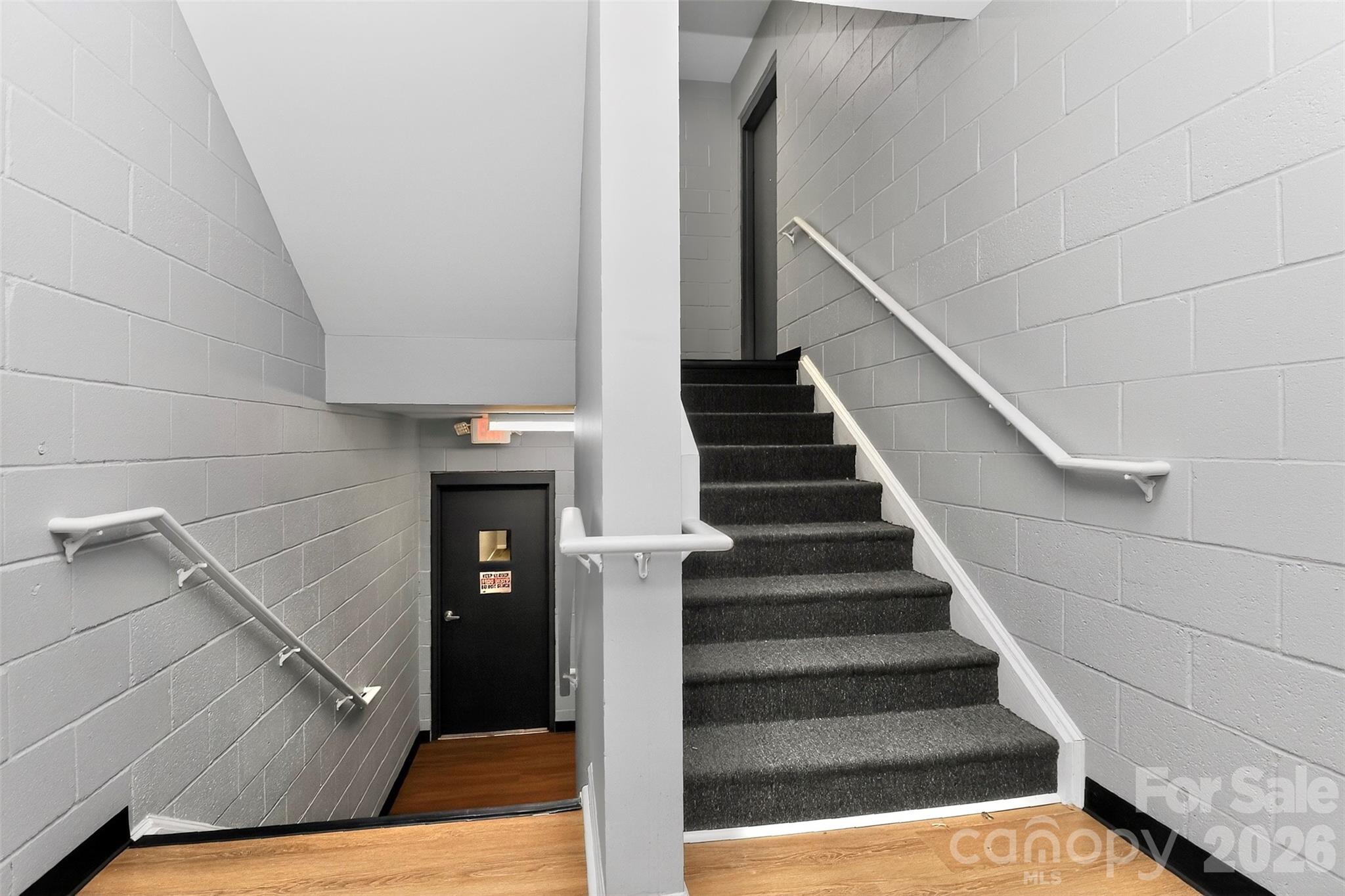 3909 Picasso Court Property Photo 29