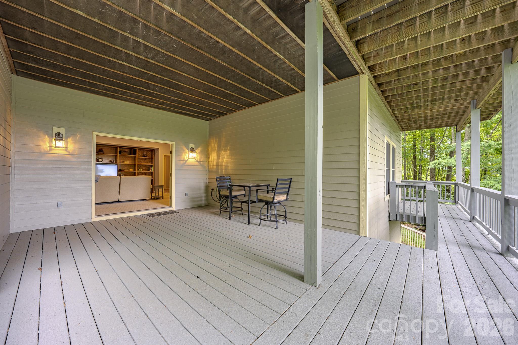 329 Mountain Crest Drive Property Photo 30