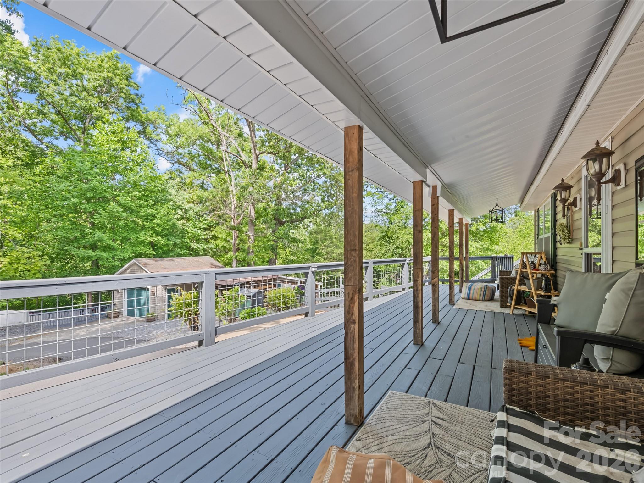 222 Thistle Ridge Property Photo 7