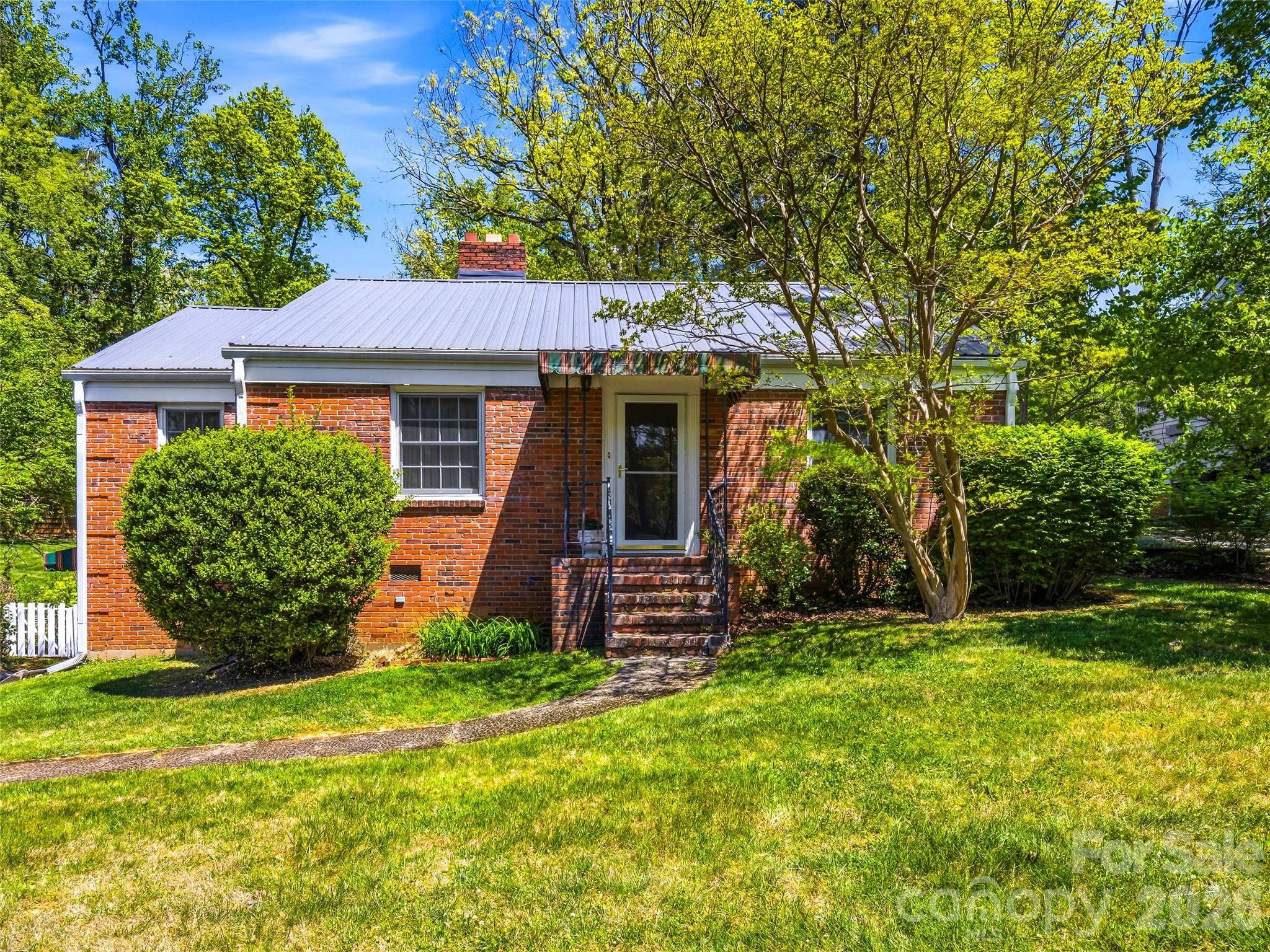 28 Canterbury Road Property Photo 1