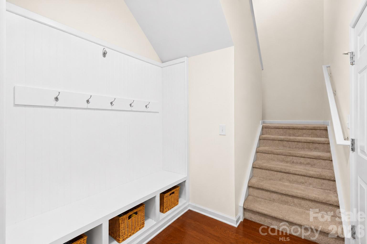 427 Inlet Place Drive Property Photo 9