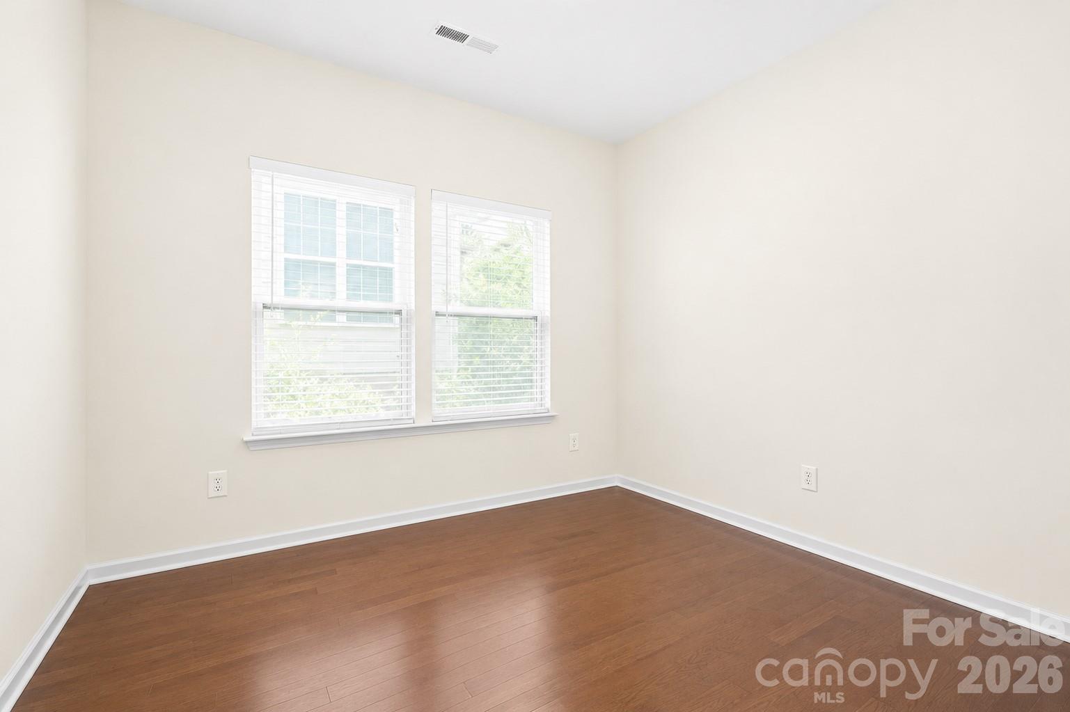 427 Inlet Place Drive Property Photo 10