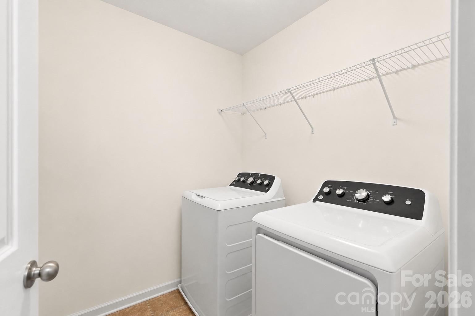 427 Inlet Place Drive Property Photo 19