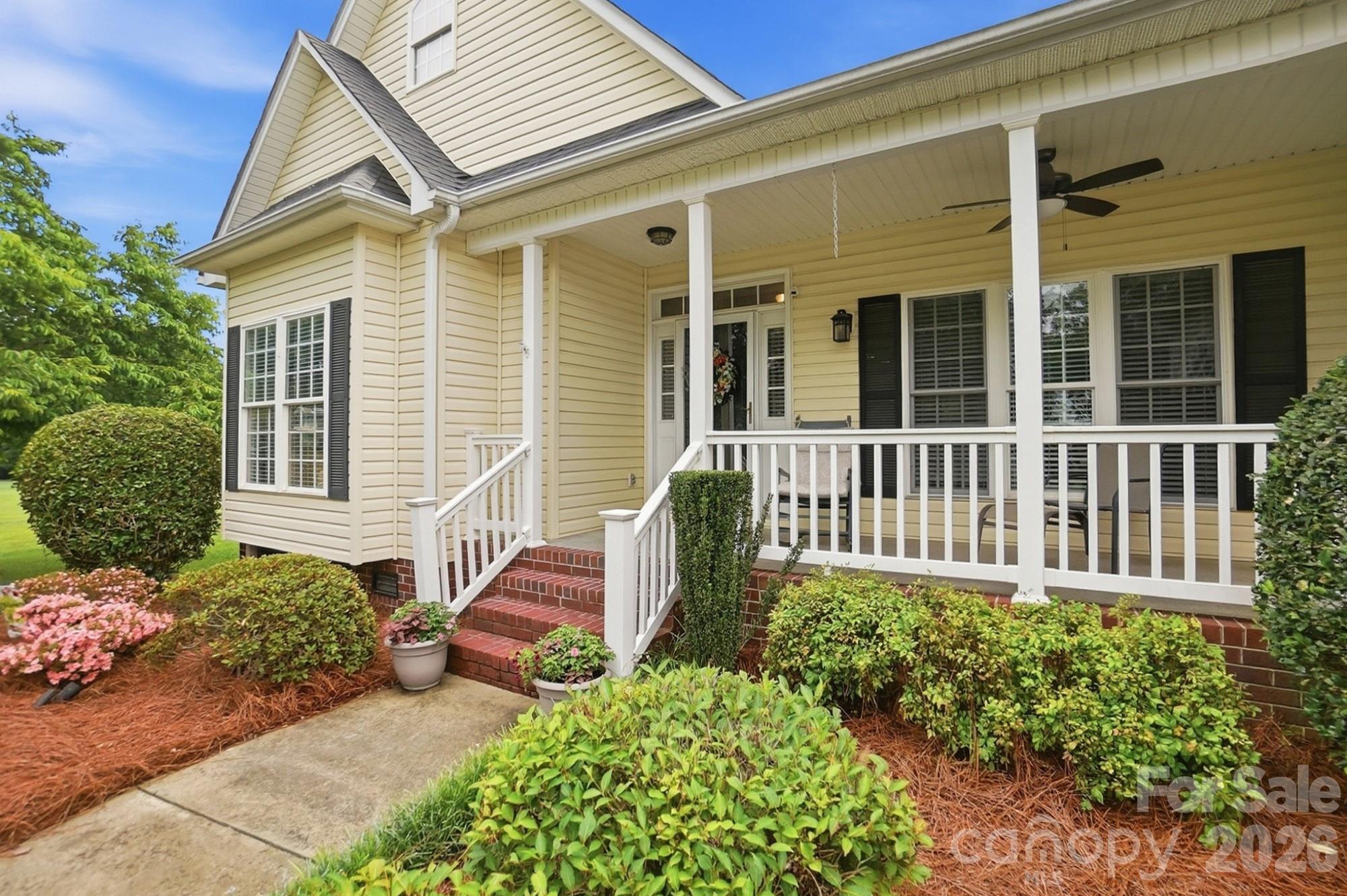 258 Glenwood Drive Property Photo 3