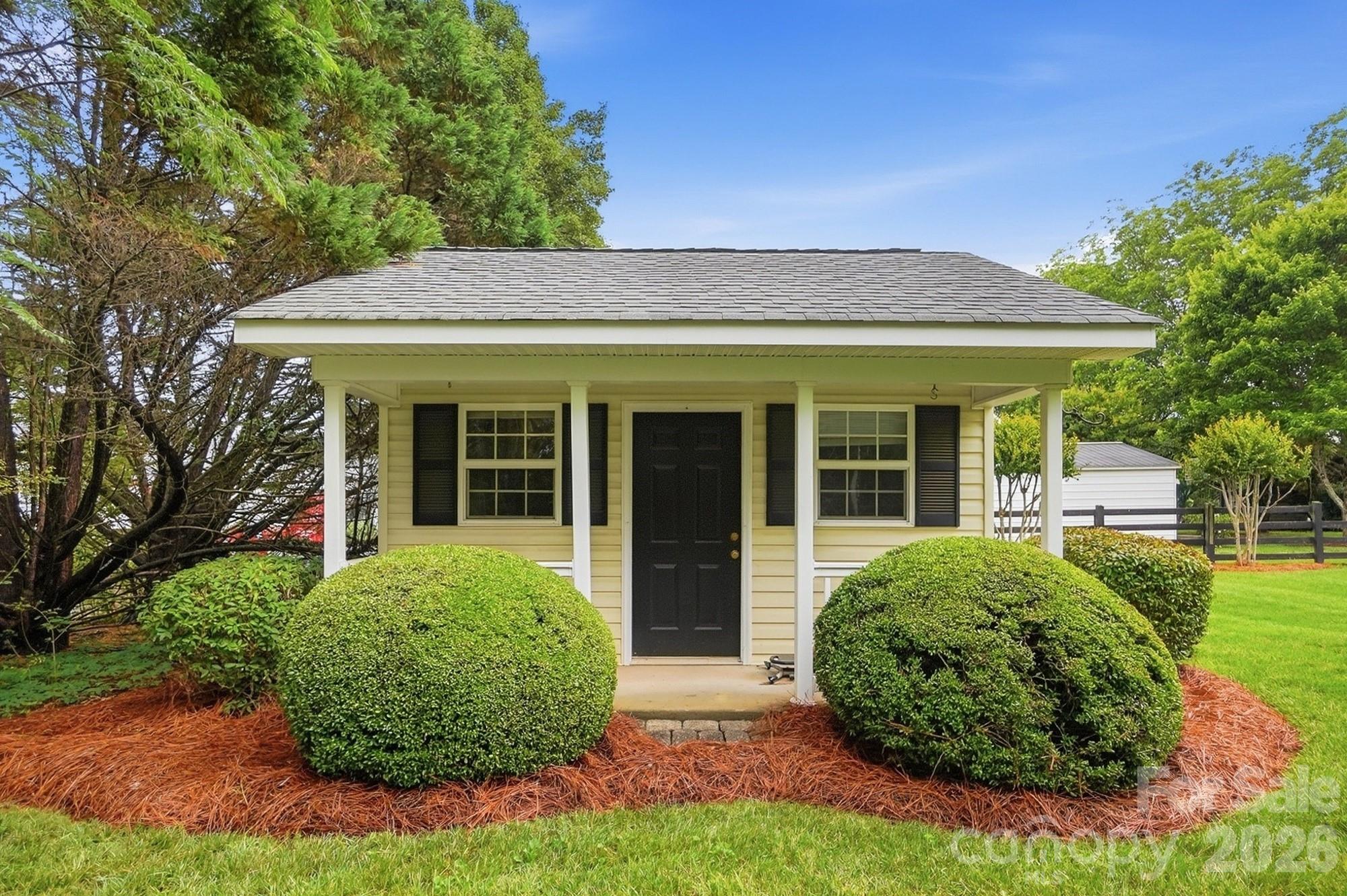 258 Glenwood Drive Property Photo 5