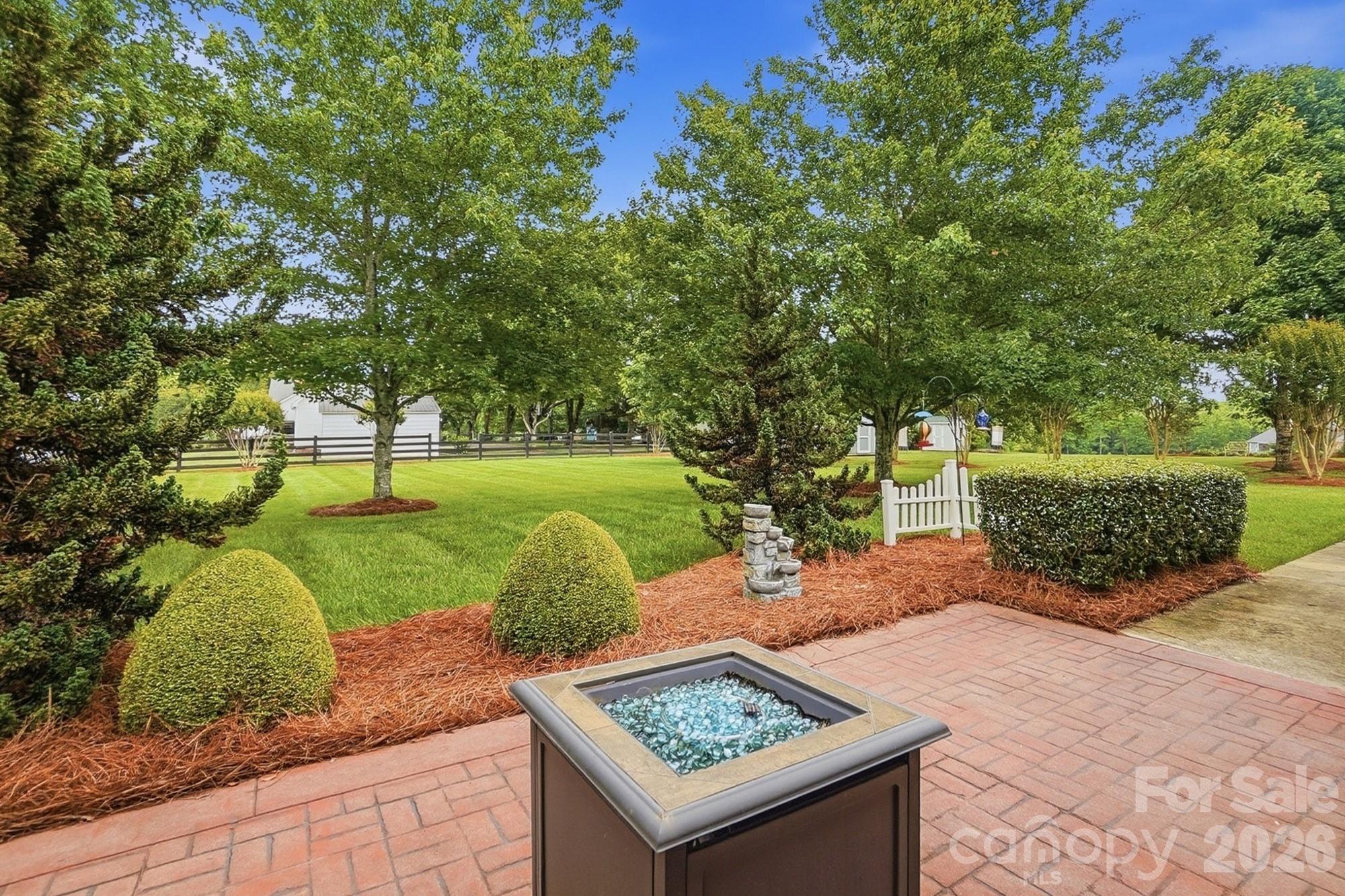 258 Glenwood Drive Property Photo 6