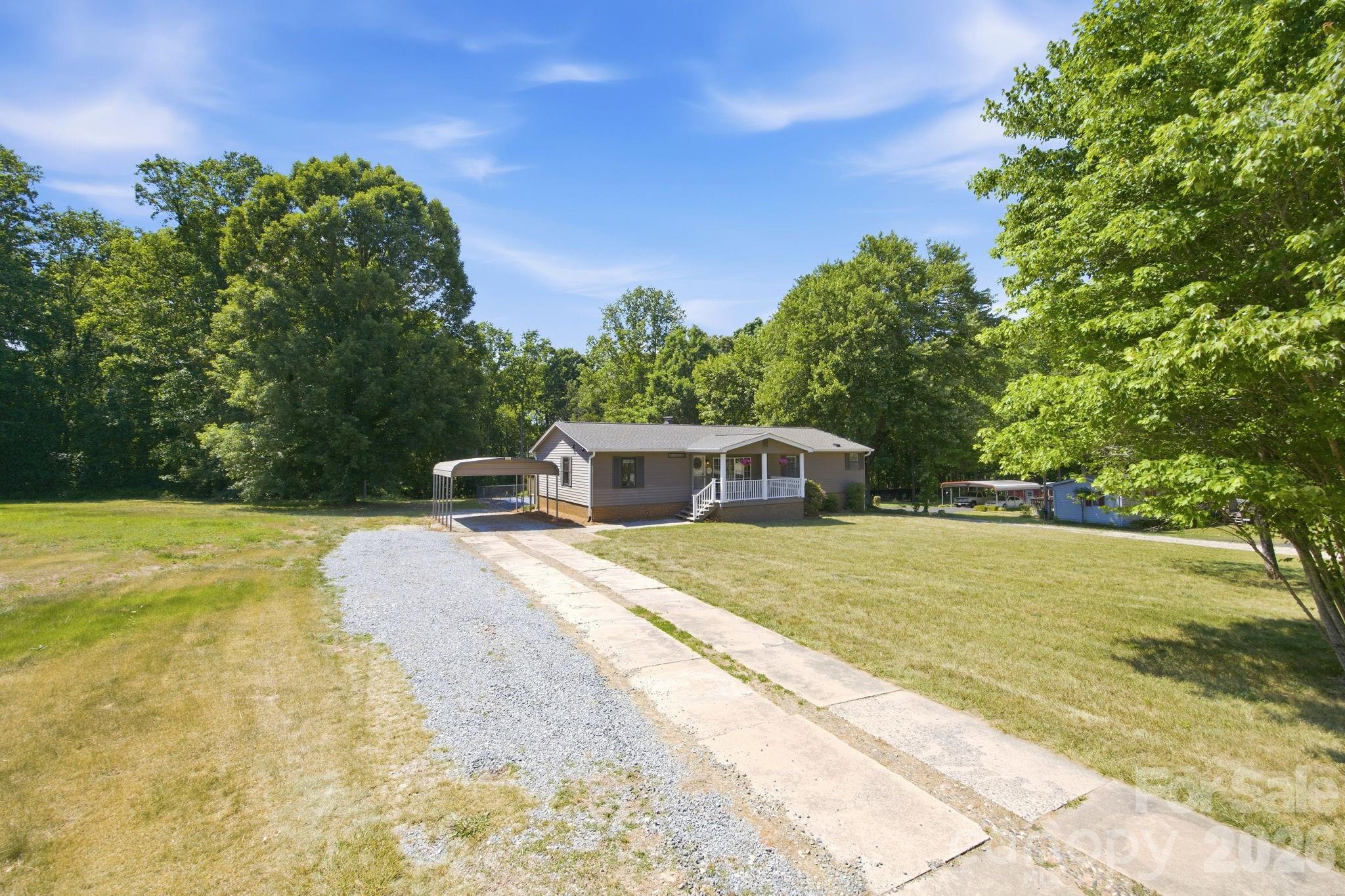 4377 Catawba Burris Road Property Photo 3