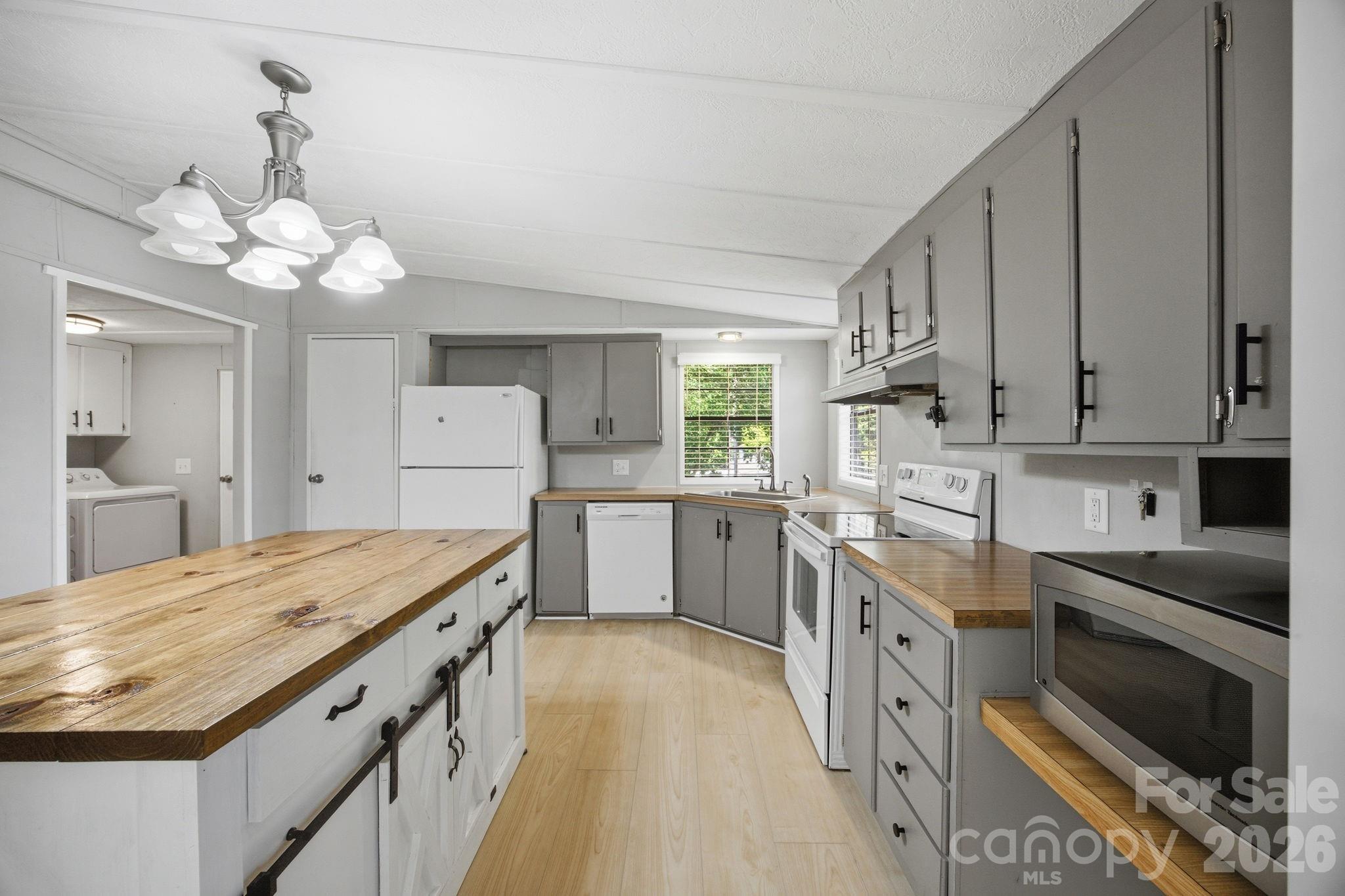 4377 Catawba Burris Road Property Photo 18