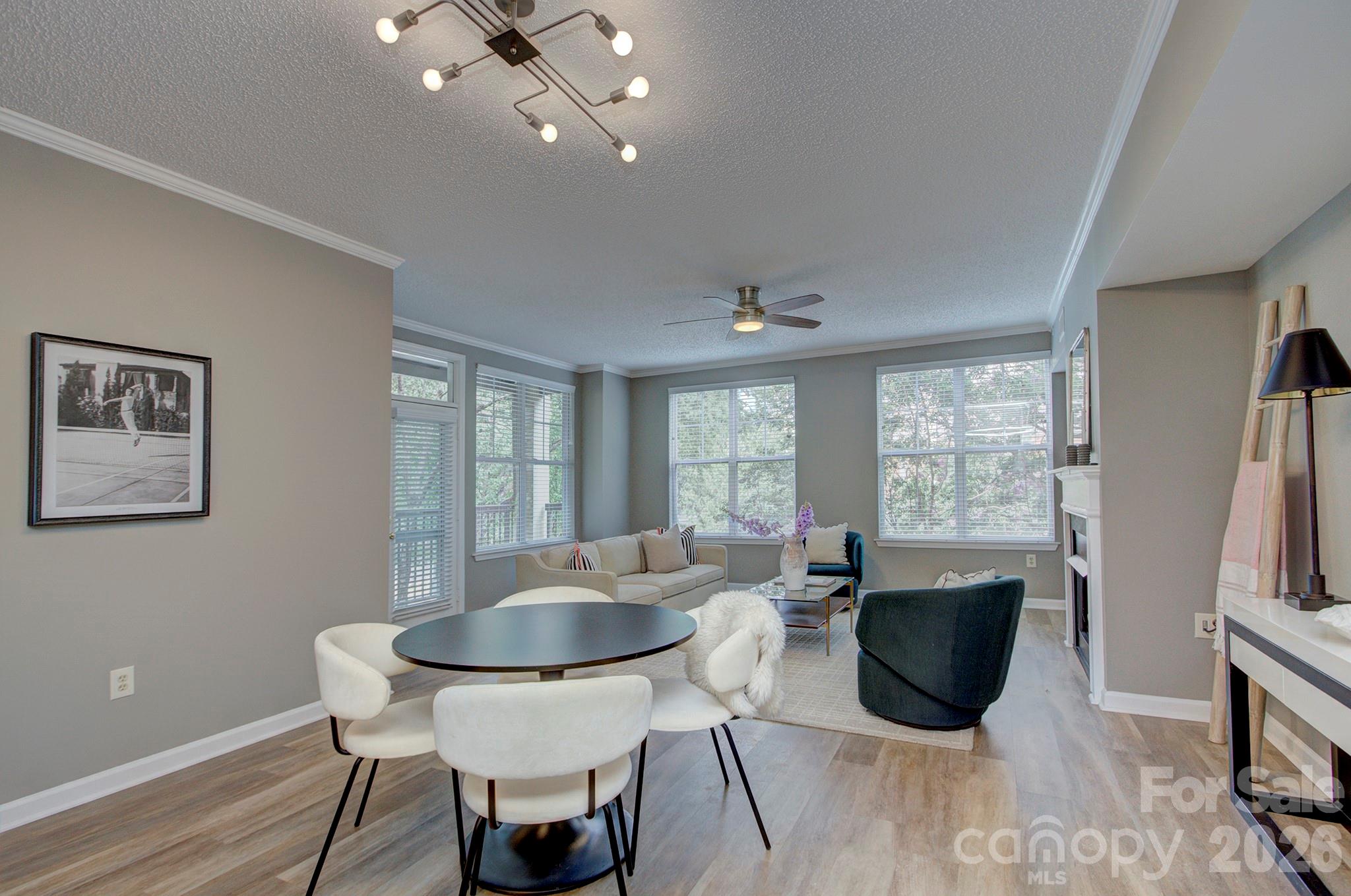 405 W 7th Street 303 Property Photo 7