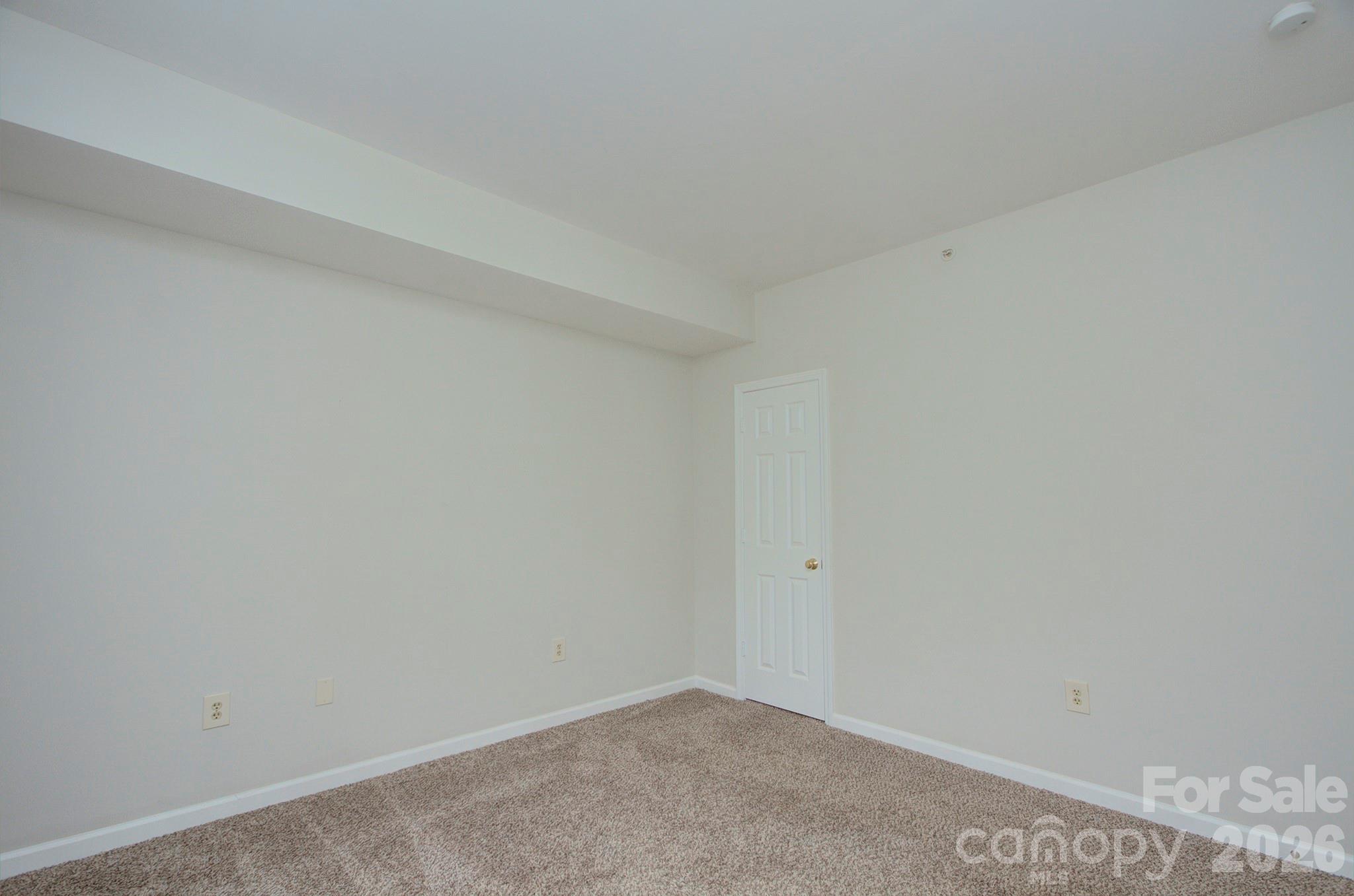 405 W 7th Street 303 Property Photo 27