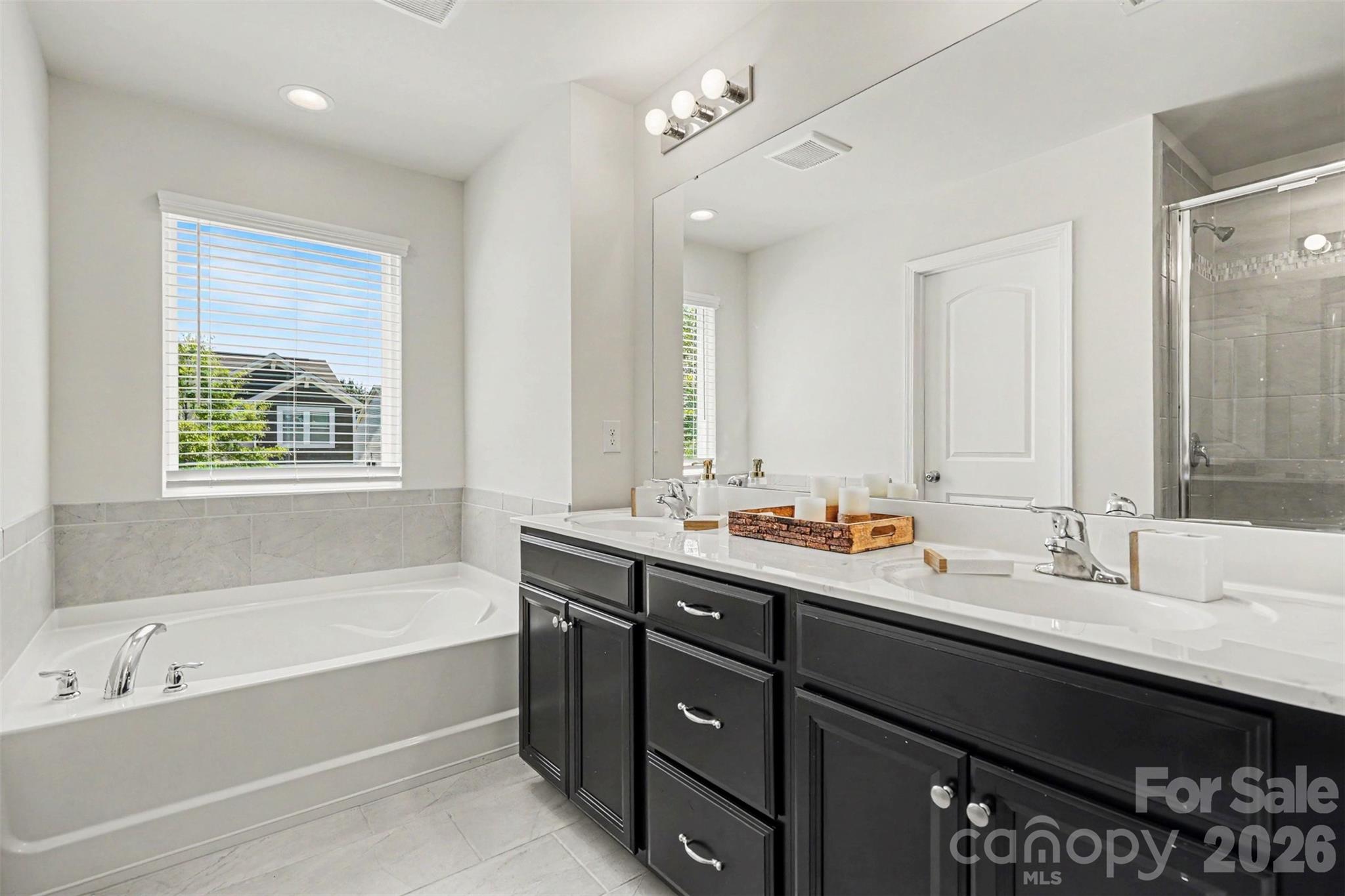 1705 Bailey Ridge Drive Property Photo 27