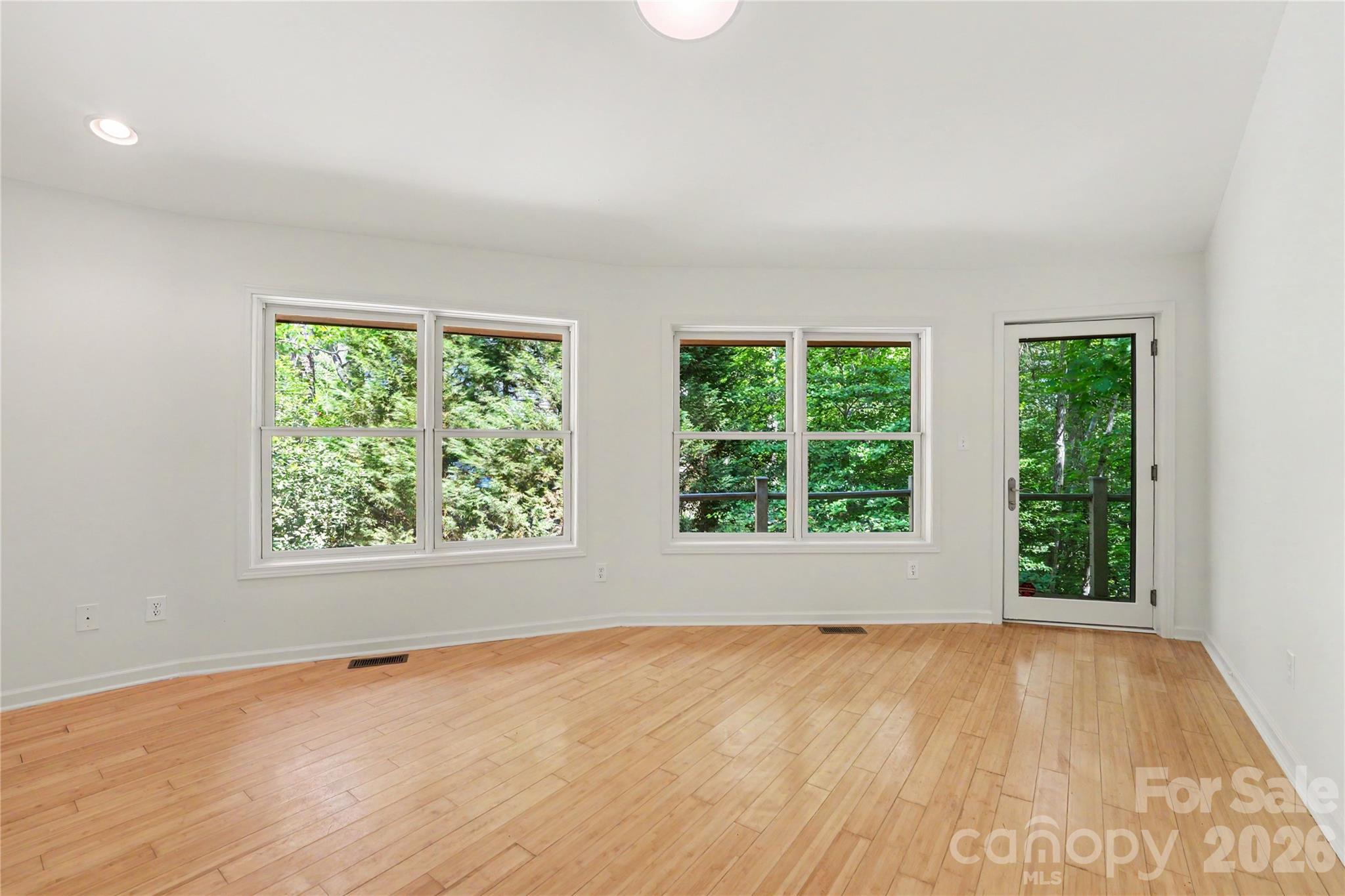241 Spring Shore Road Property Photo 10