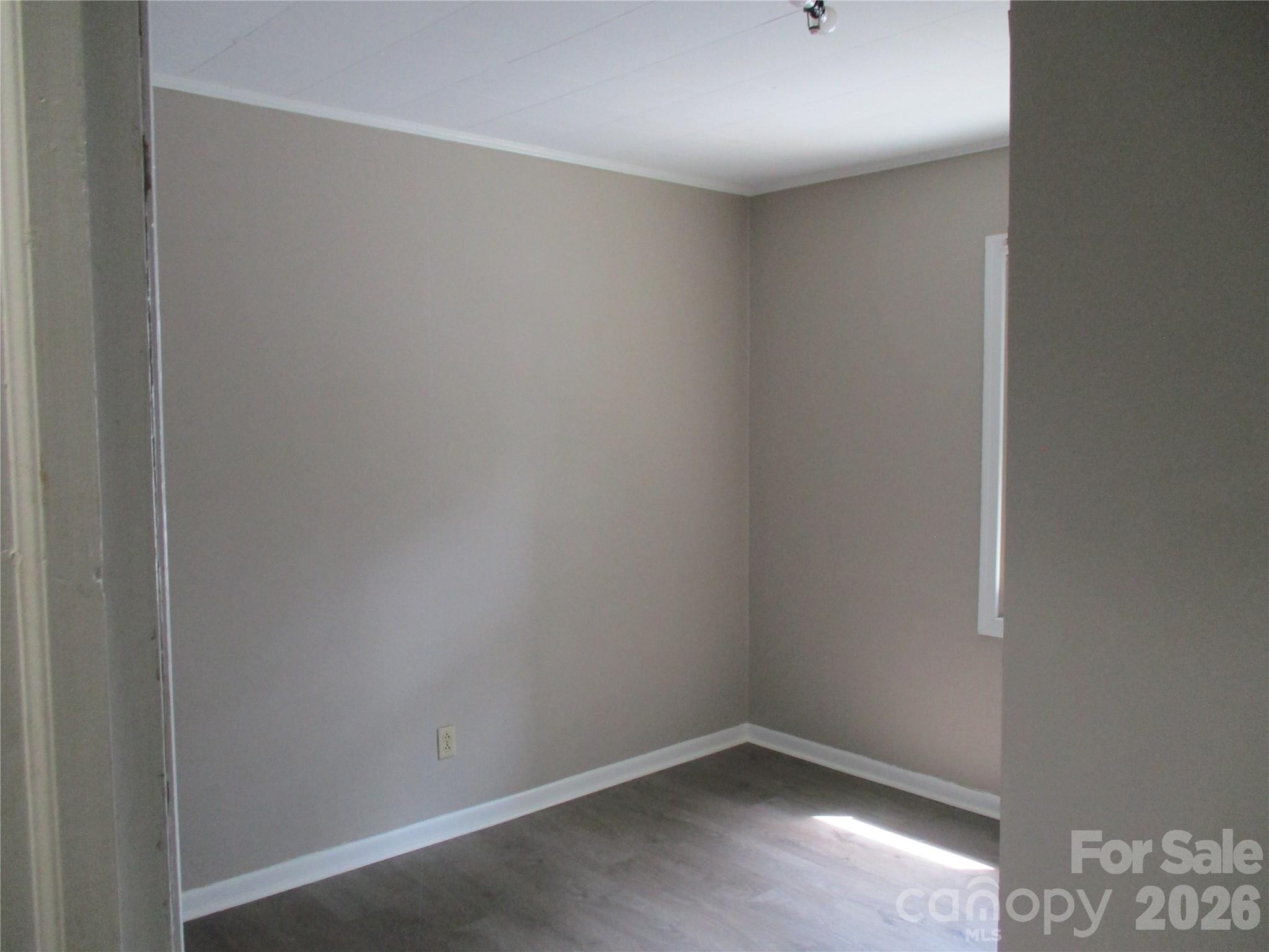 307 6th Street Property Photo 10