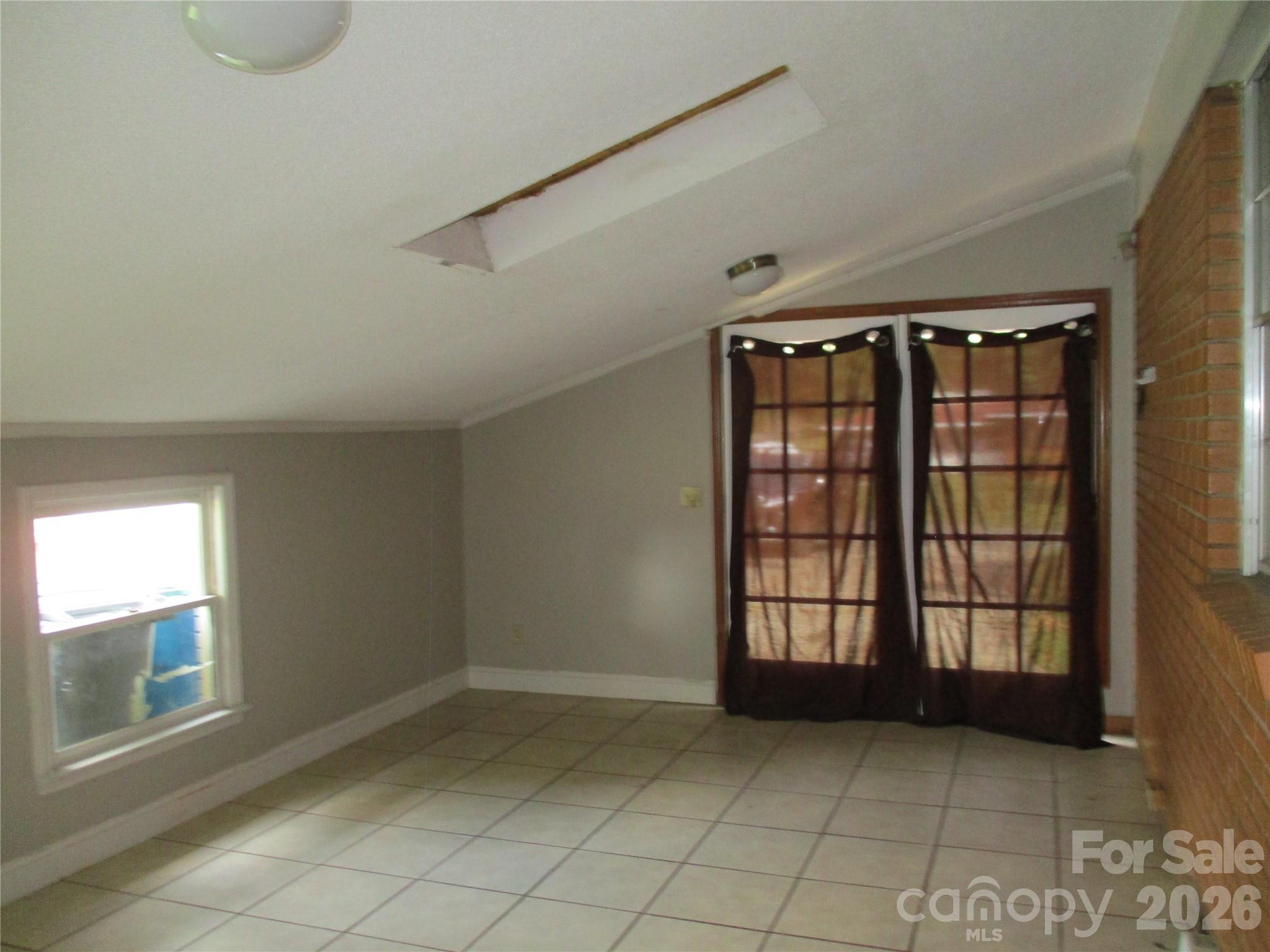 307 6th Street Property Photo 18