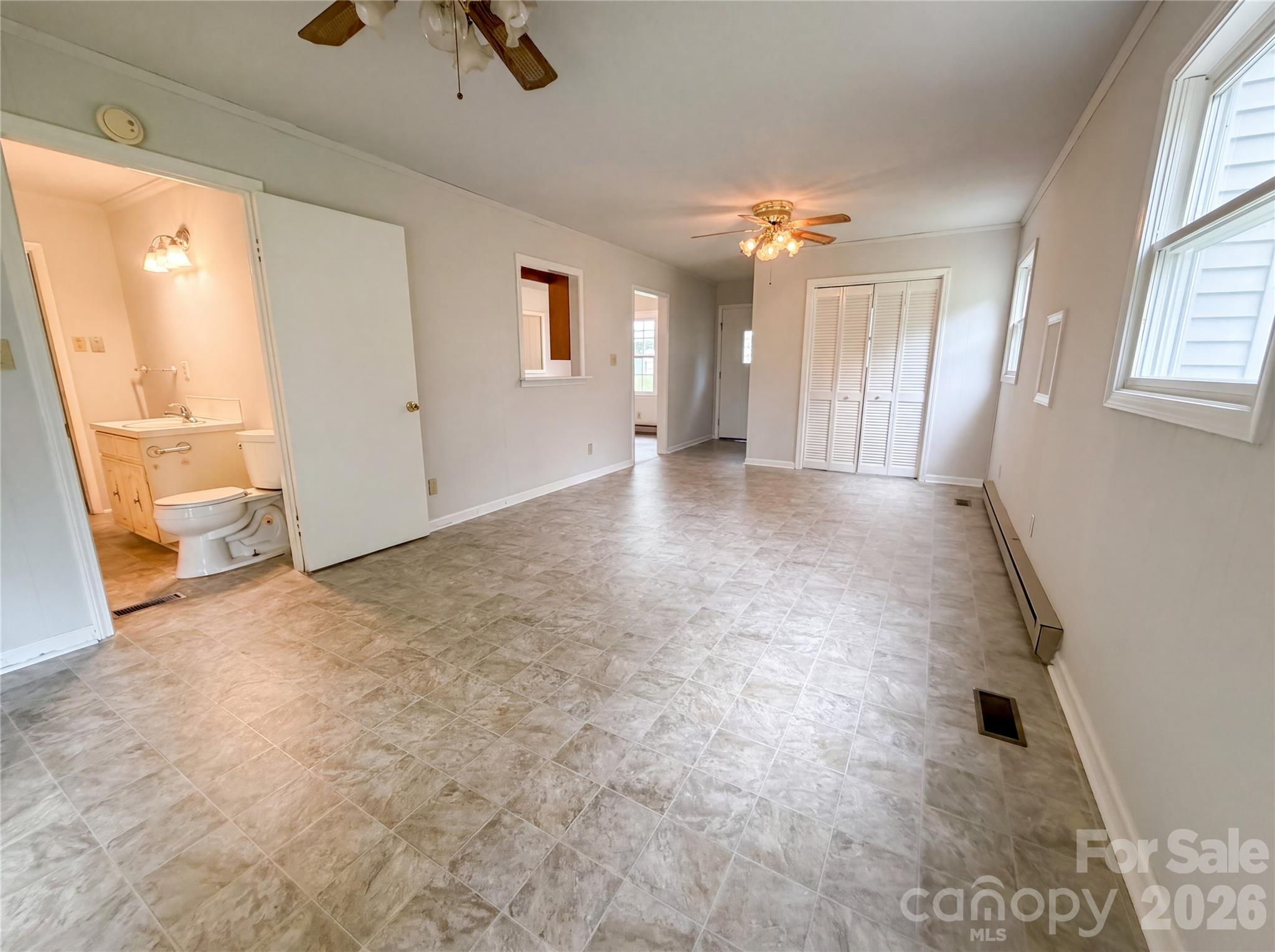 318 Mitchell Street Property Photo 3