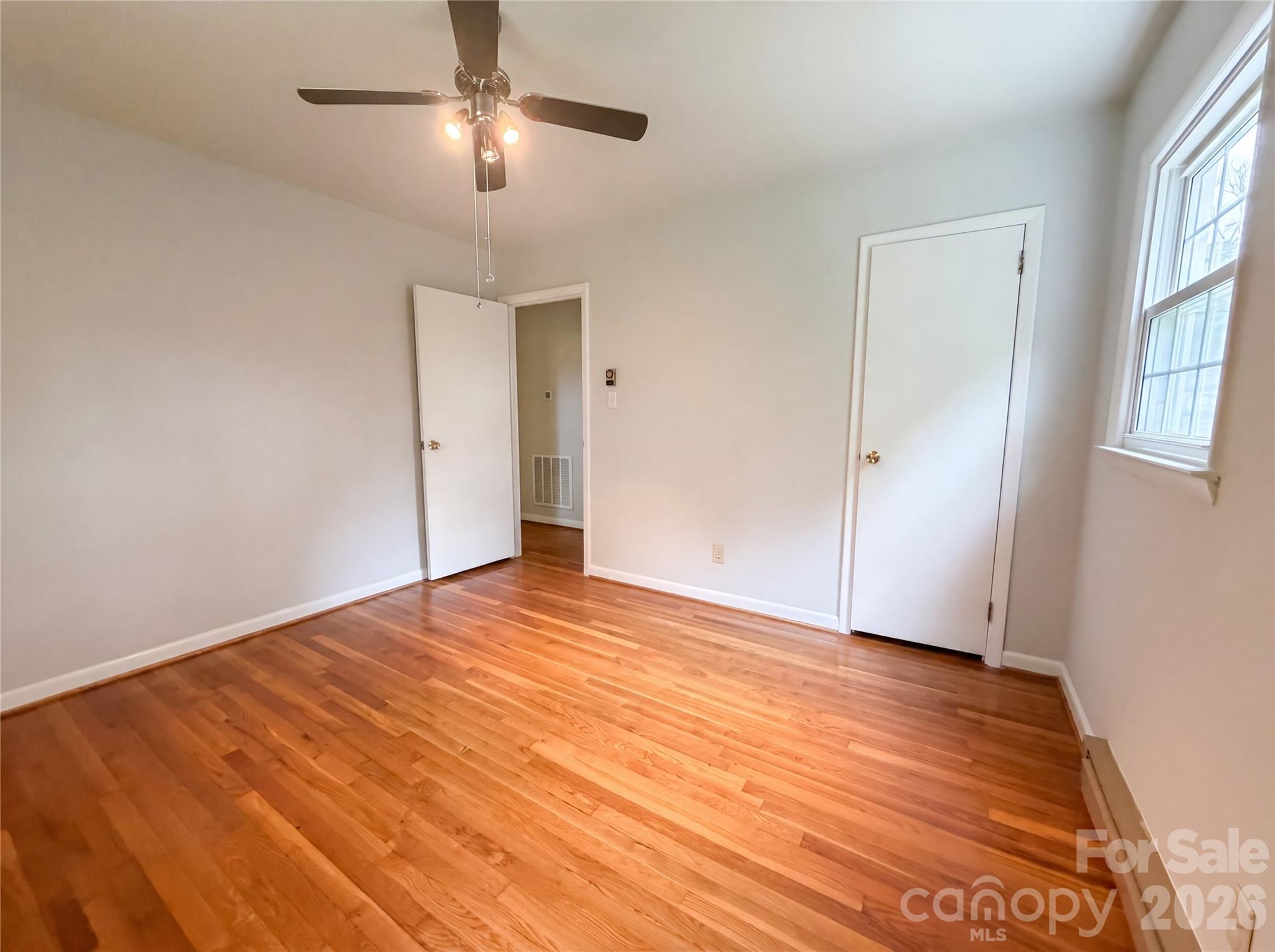 318 Mitchell Street Property Photo 13